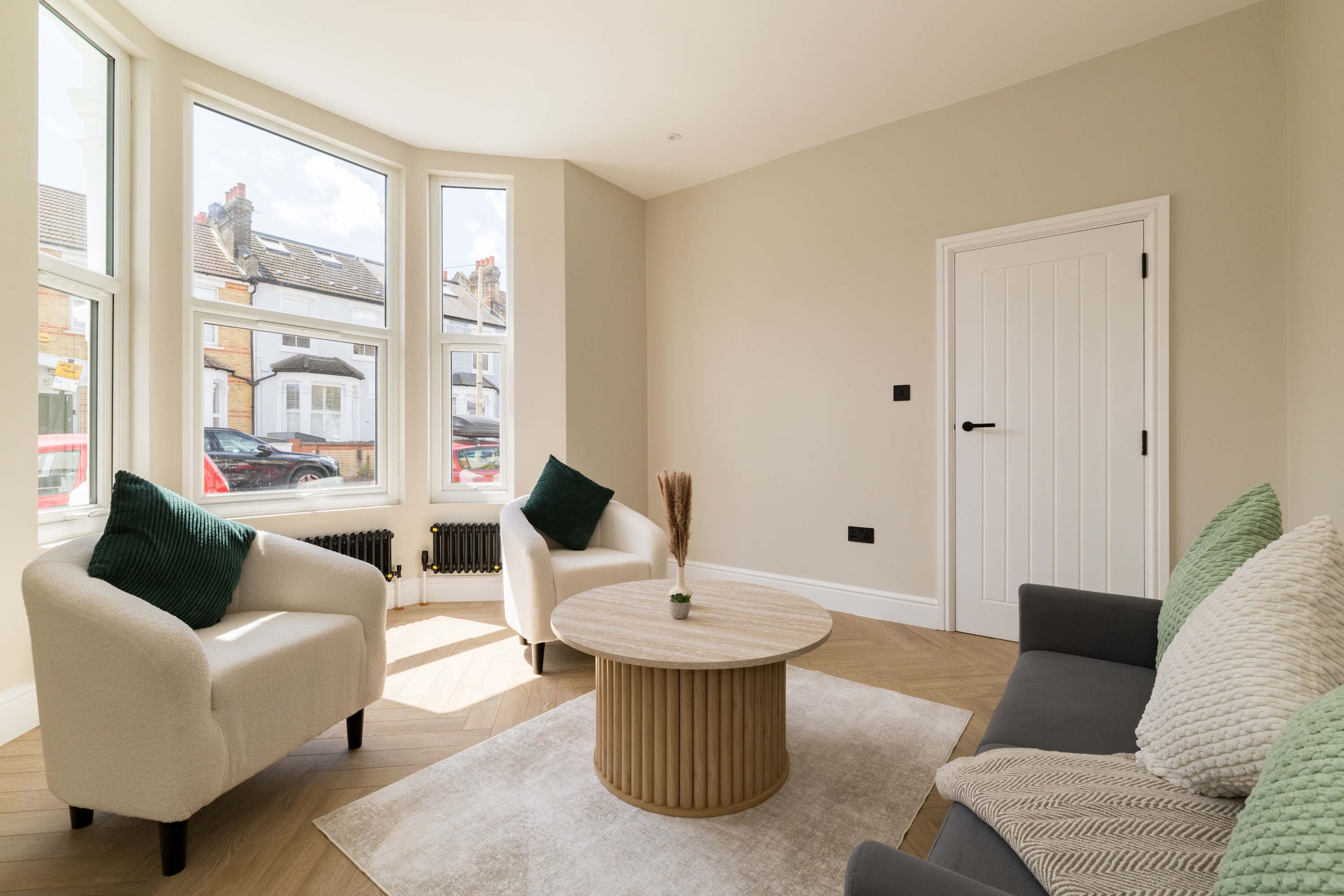 The Emerald & Oak House in Springrice Road 49 SE13 6HS - Property image 5 - VivreStays