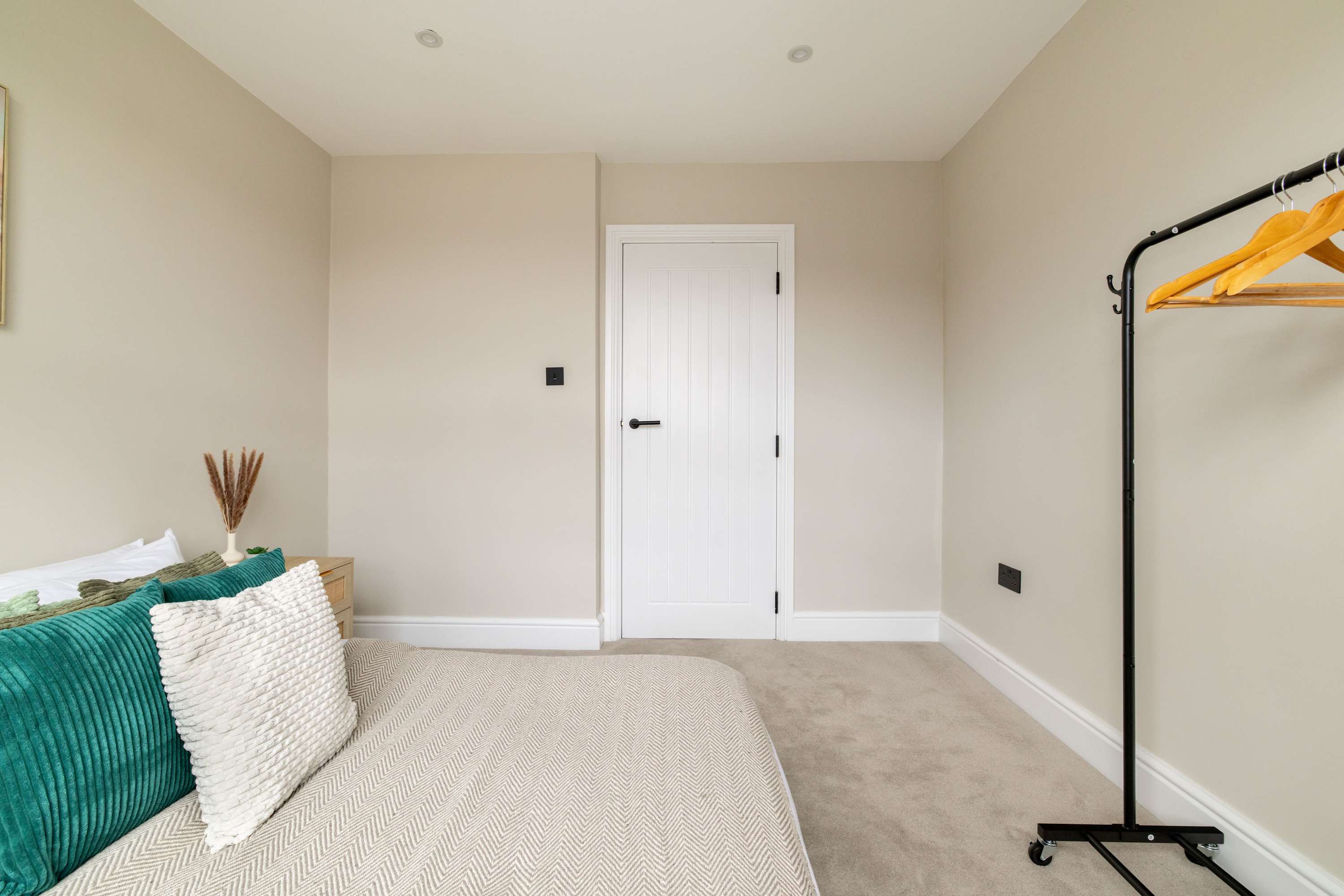 The Emerald & Oak House in Springrice Road 49 SE13 6HS - Property image 12 - VivreStays