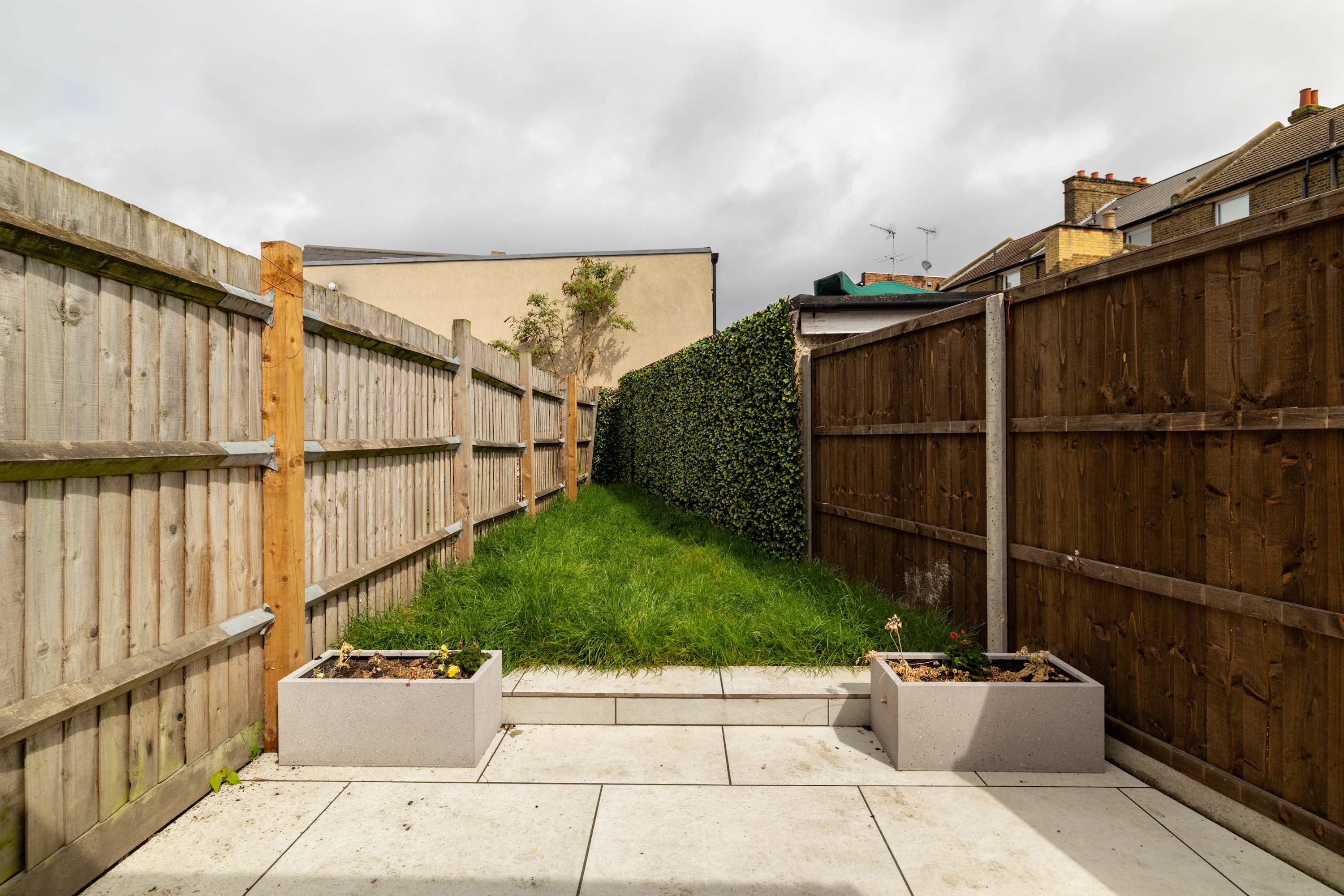 The Emerald & Oak House in Springrice Road 49 SE13 6HS - Property image 35 - VivreStays