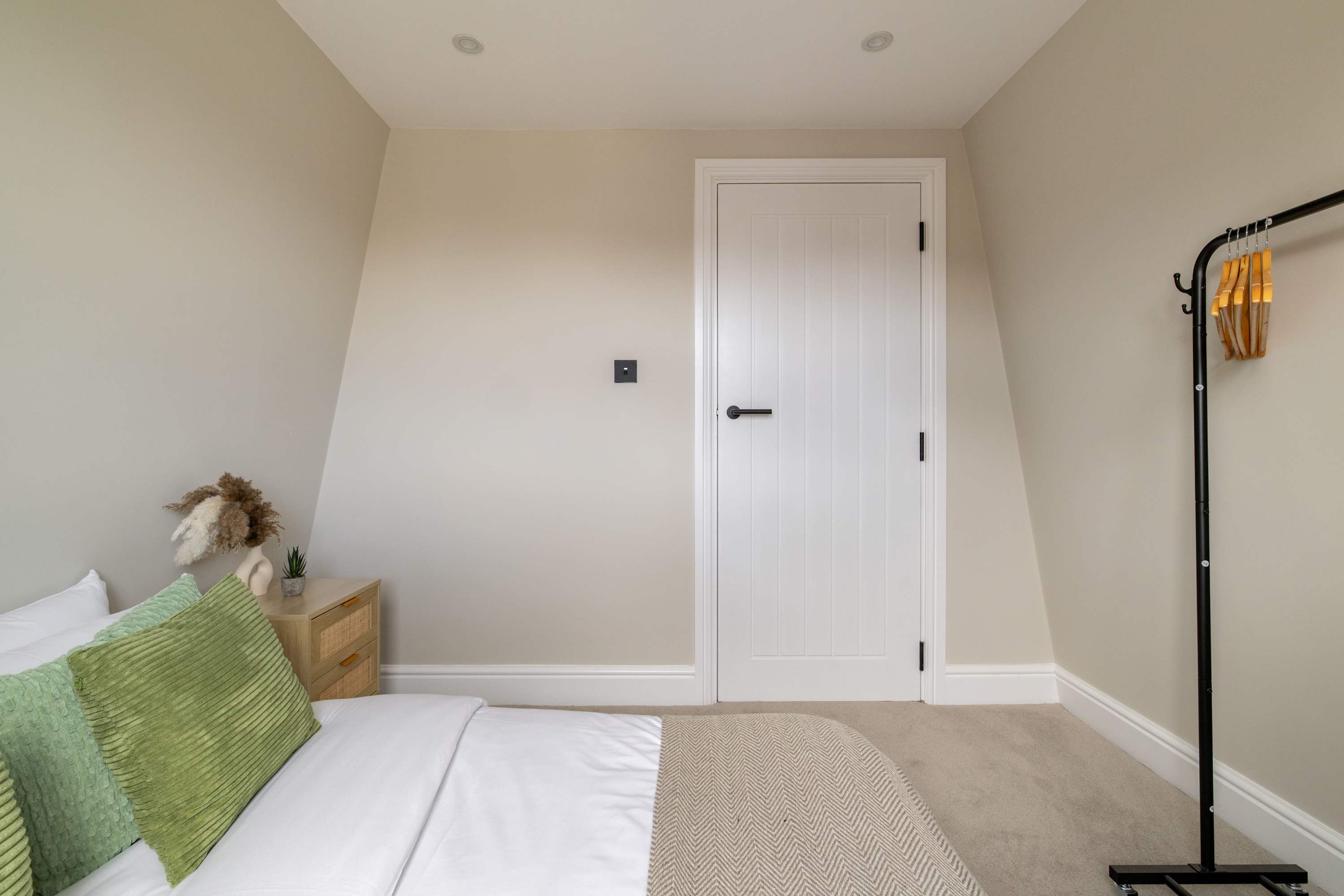 The Emerald & Oak House in Springrice Road 49 SE13 6HS - Property image 21 - VivreStays