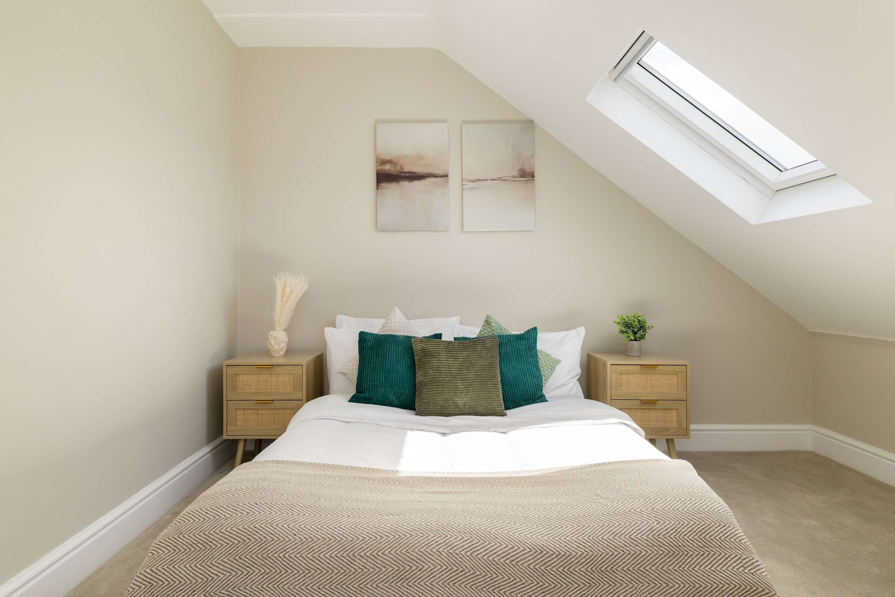 The Emerald & Oak House in Springrice Road 49 SE13 6HS - Property image 26 - VivreStays