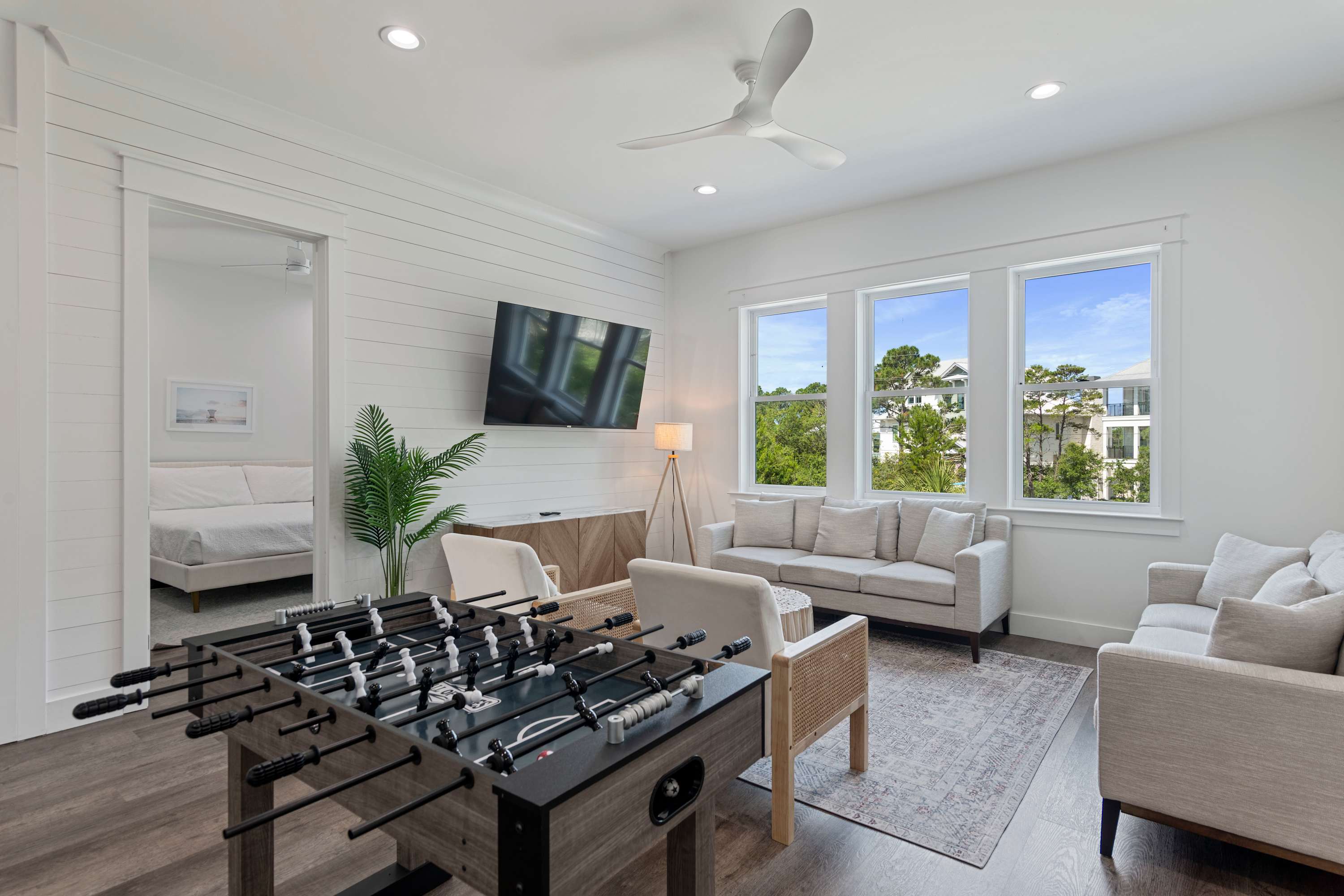 Sleeps 32 |Walk to Beach |Pool/Spa |Cart |Elevator