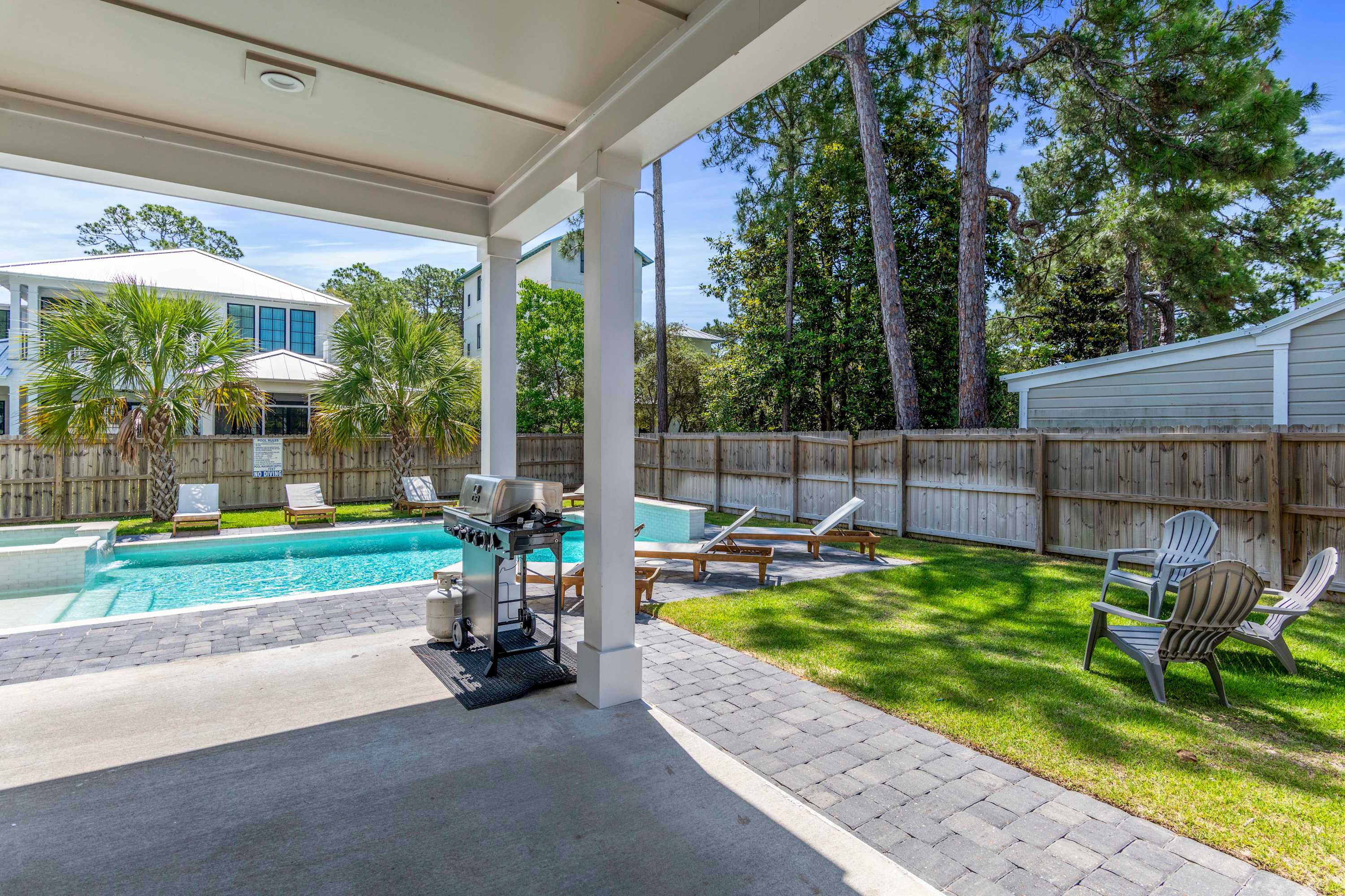 Sleeps 32 |Walk to Beach |Pool/Spa |Cart |Elevator
