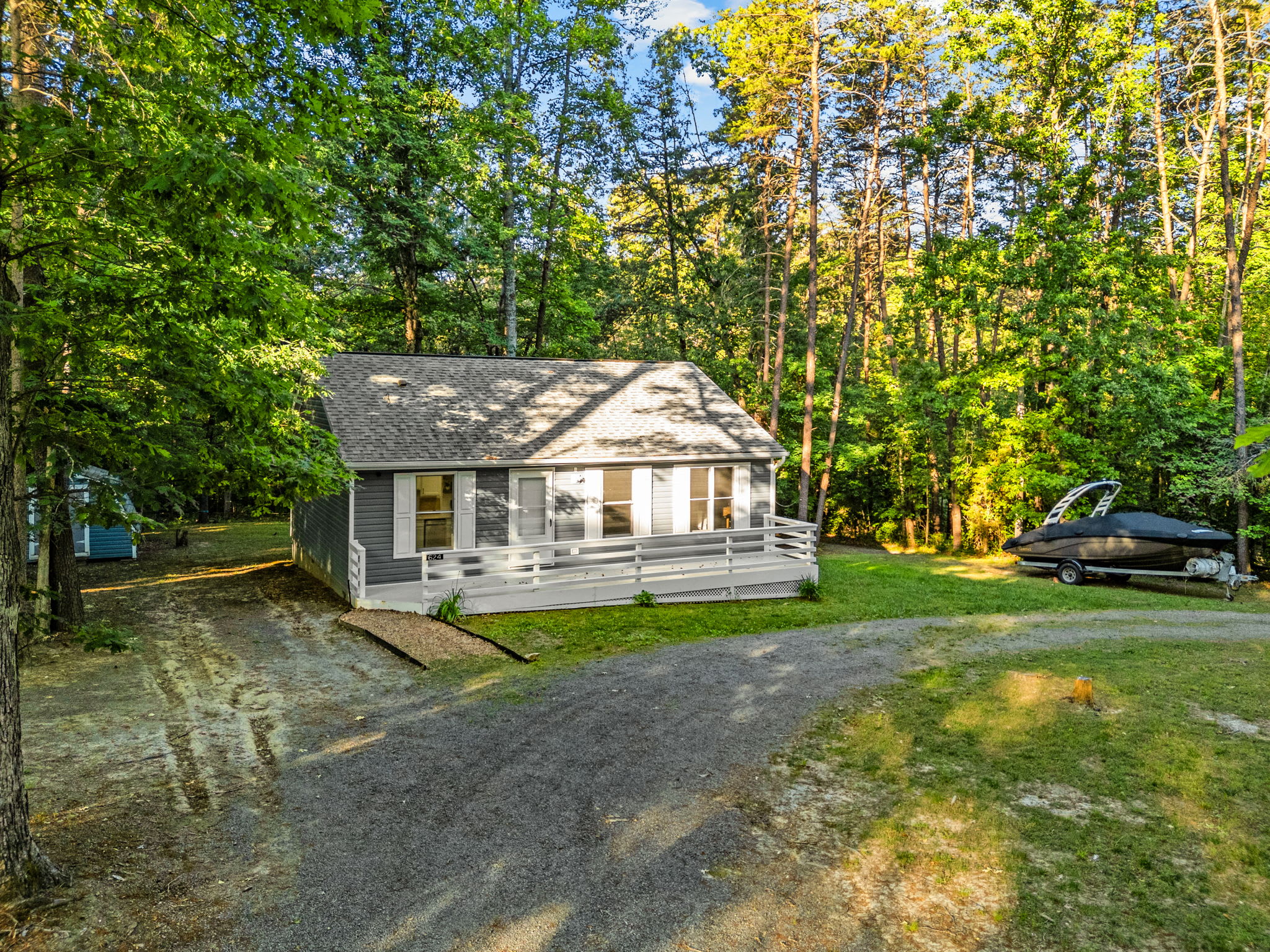 Lake Anna Cottage w Community Beach & Boat Launch