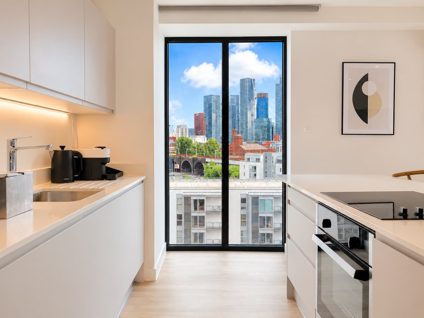 Alabaster Suite Luxury 2BR & Skyline Views!