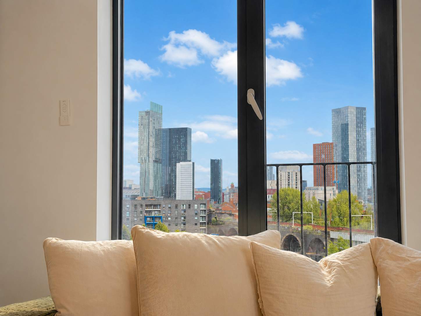 Alabaster Suite Luxury 2BR & Skyline Views! - Picture 11