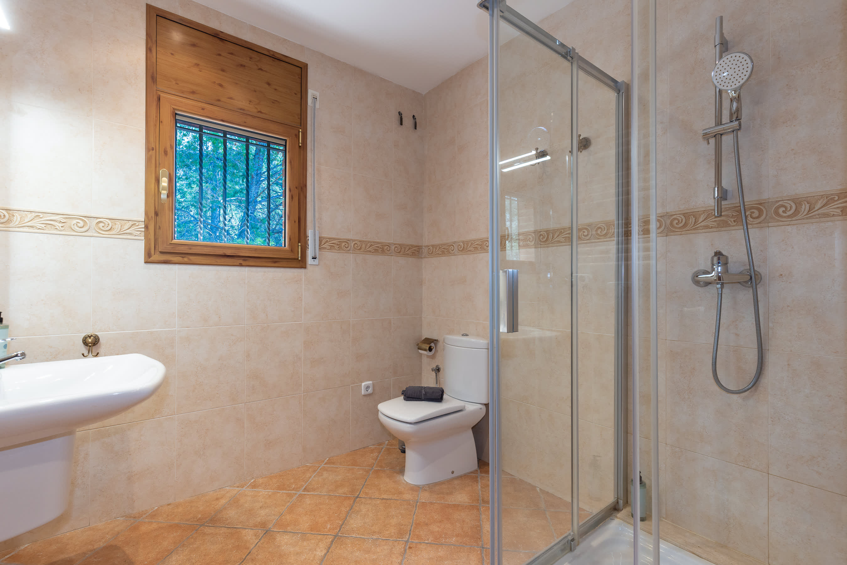 Property thumbnail 35