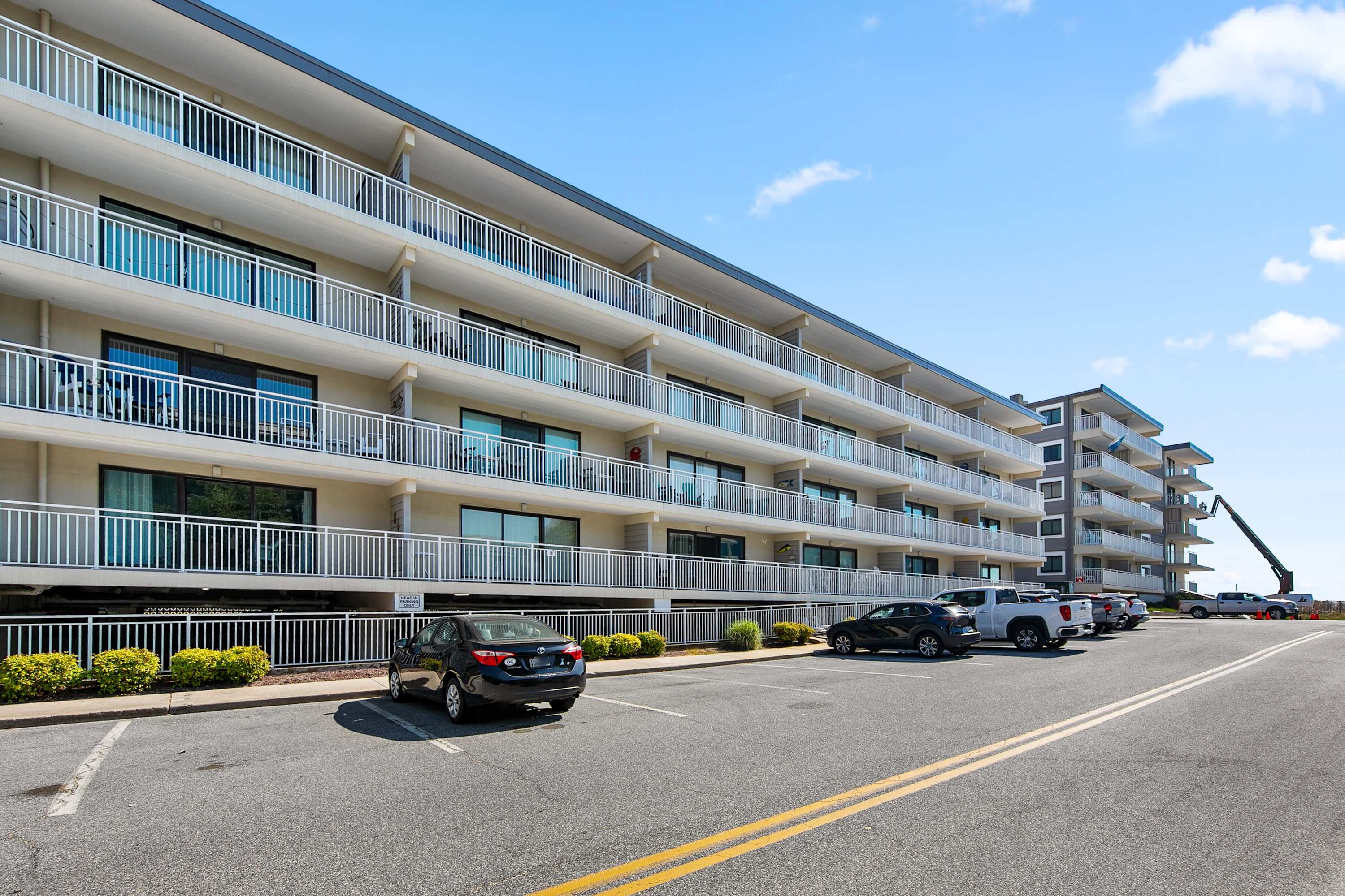 Salty Sands 404 |Steps to Ocean & Dining