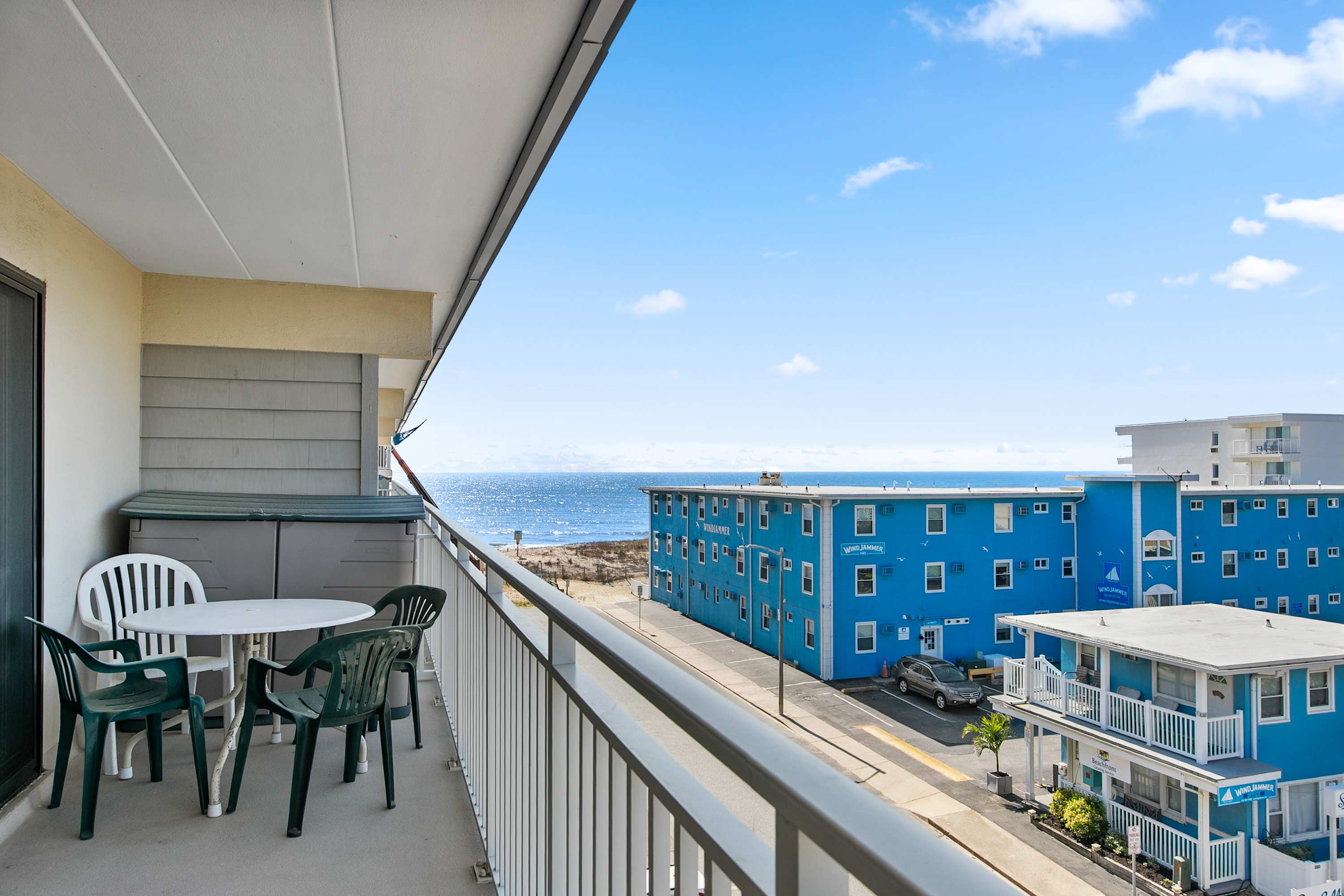 Salty Sands 404 |Steps to Ocean & Dining