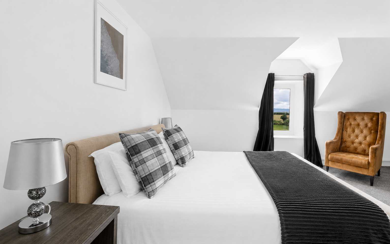 Dunallan Farm: Cottage with Optional Hot Tub & Stunning Views in Dunallan Farm PA20 0QG - Property image 7 - VivreStays