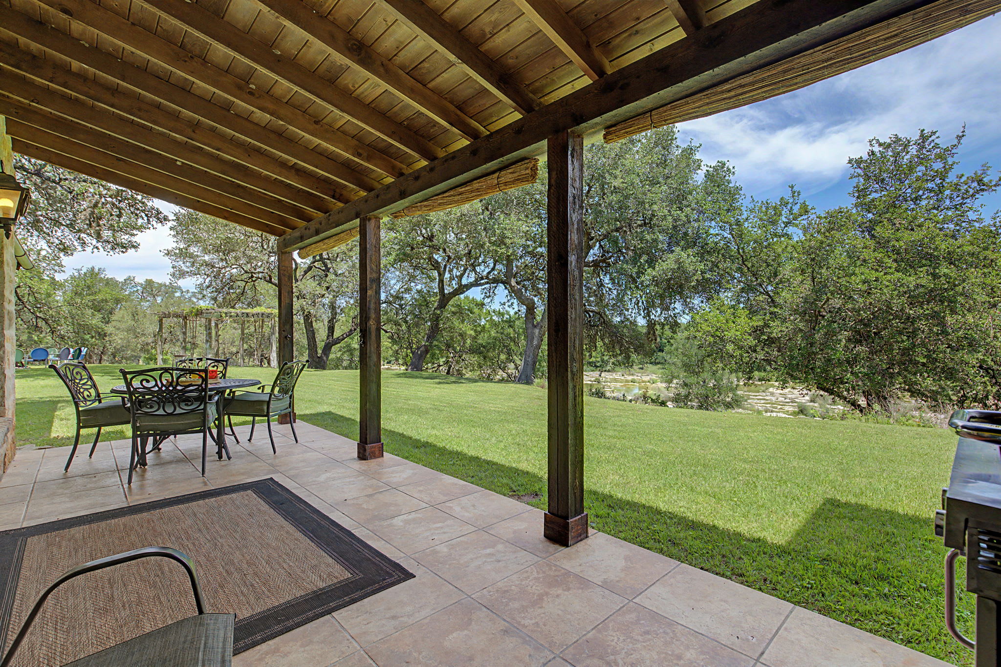 River House | 4-BDR Luxury Riverfront Estate | Photo 37
