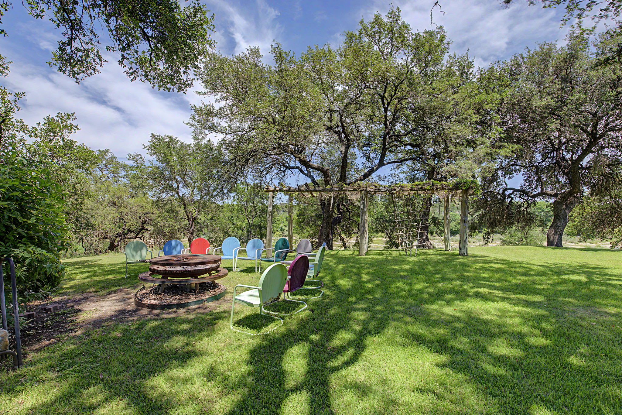 River House | 4-BDR Luxury Riverfront Estate | Photo 43