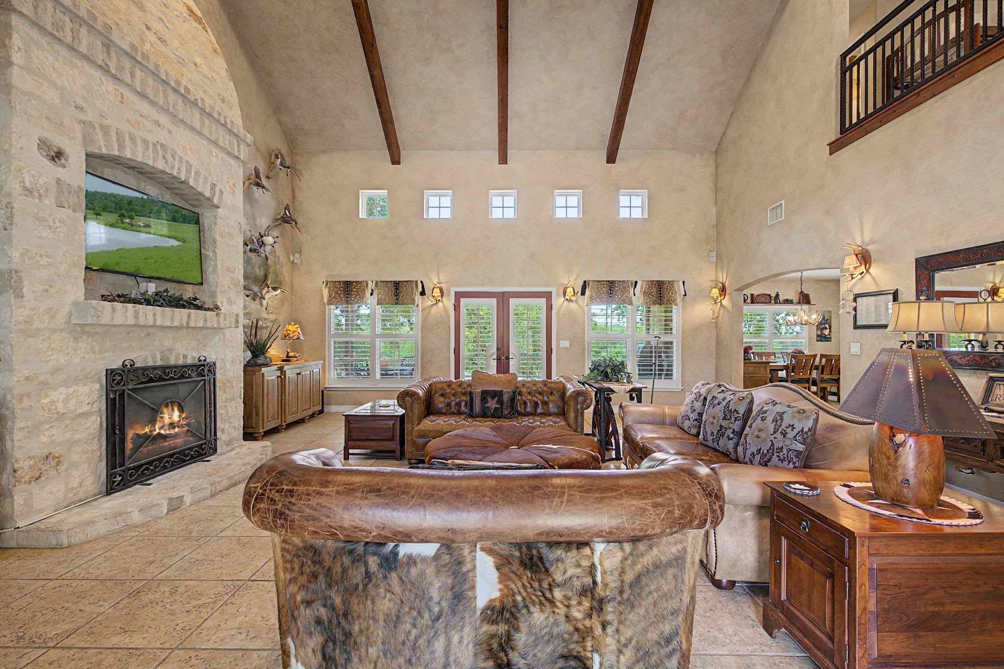 River House | 4-BDR Luxury Riverfront Estate | Photo 8