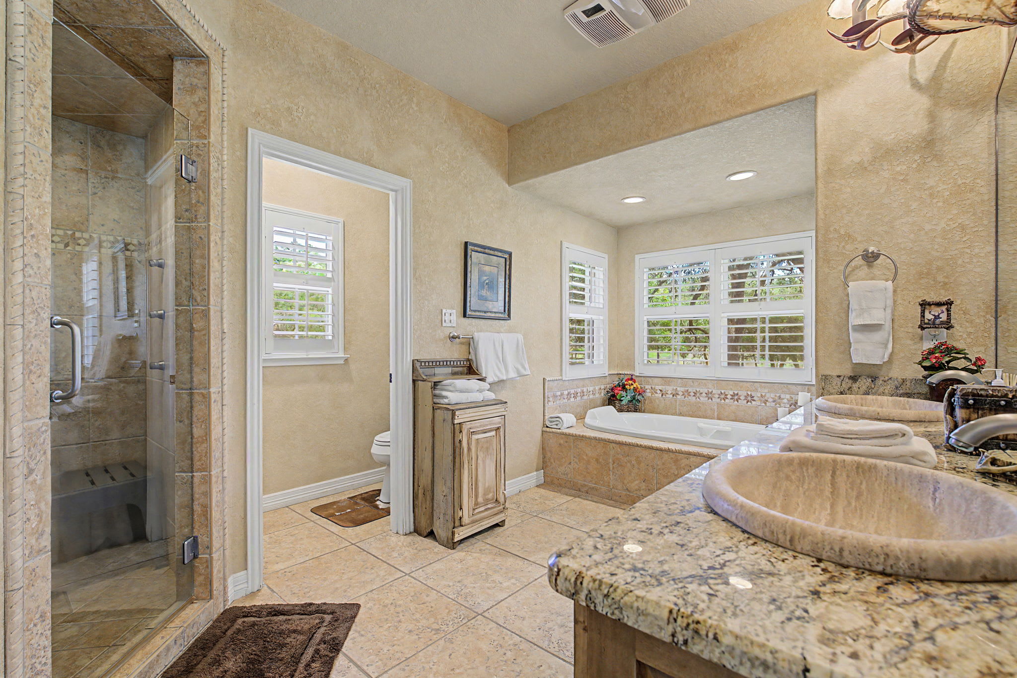 River House | 4-BDR Luxury Riverfront Estate | Photo 22