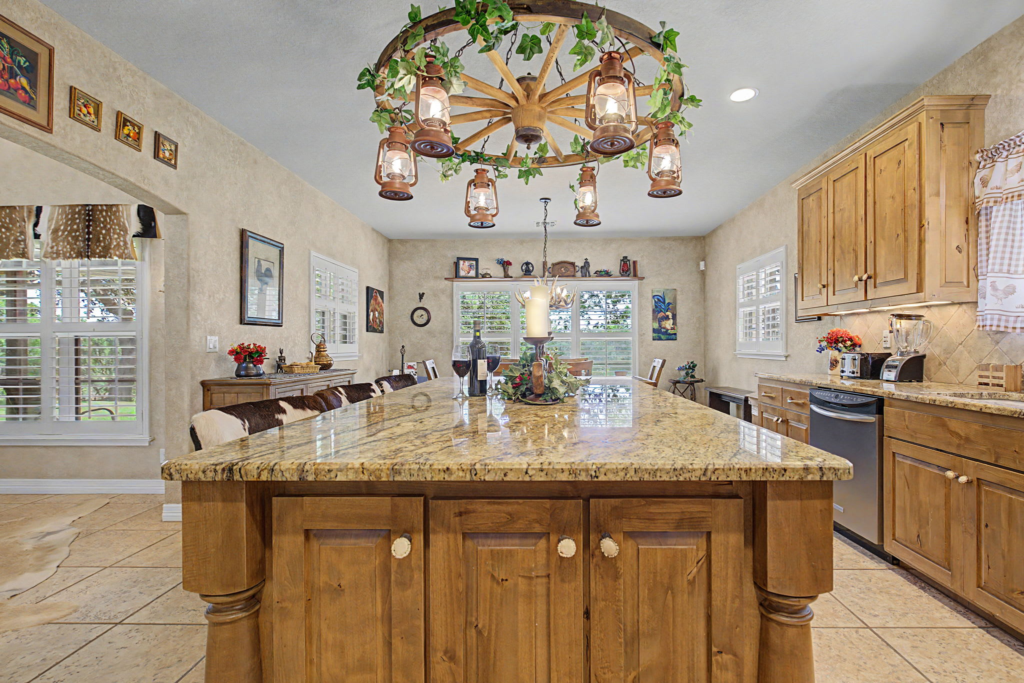 River House | 4-BDR Luxury Riverfront Estate | Photo 13