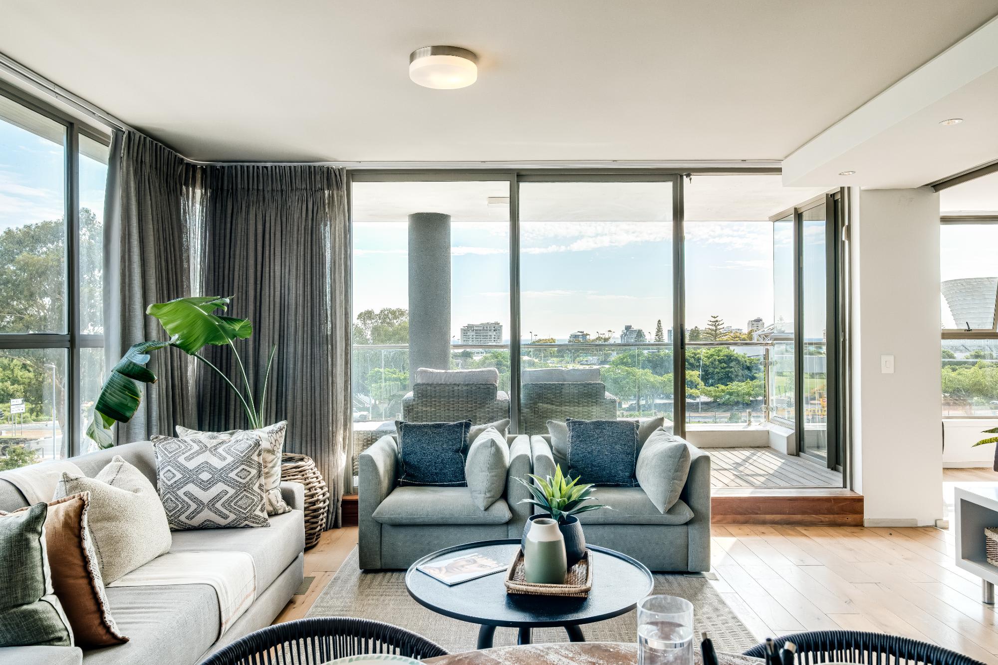 Stylish Comfort at the Luxurious Tramonto 5