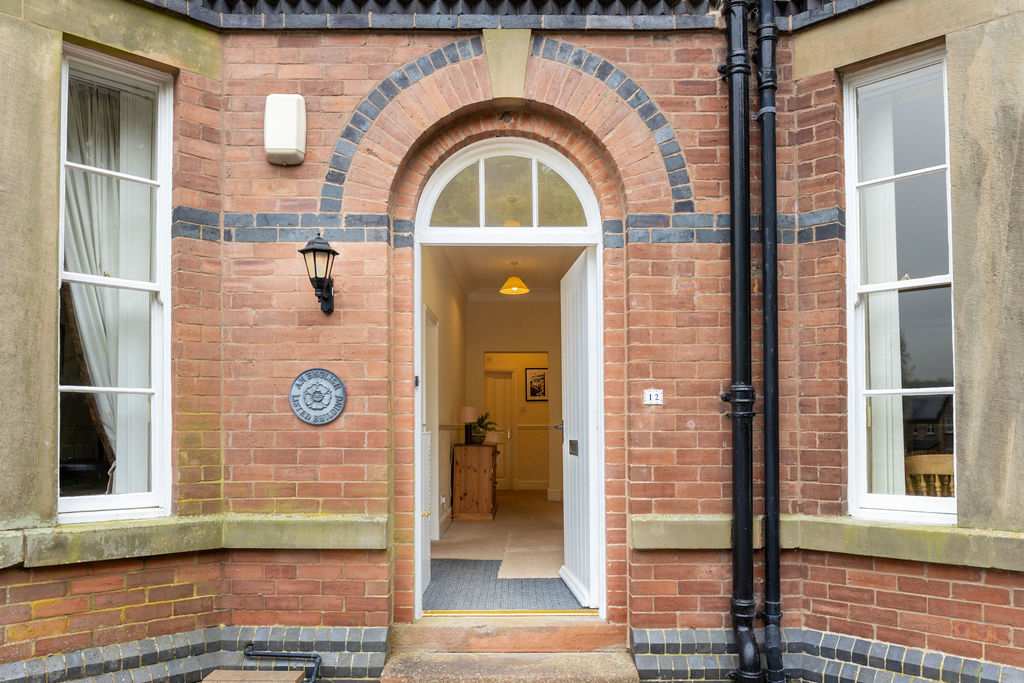 Spacious Historic Home In Cockermouth With Parking in Strawberry How 12 CA13 9XZ - Property image 6 - VivreStays