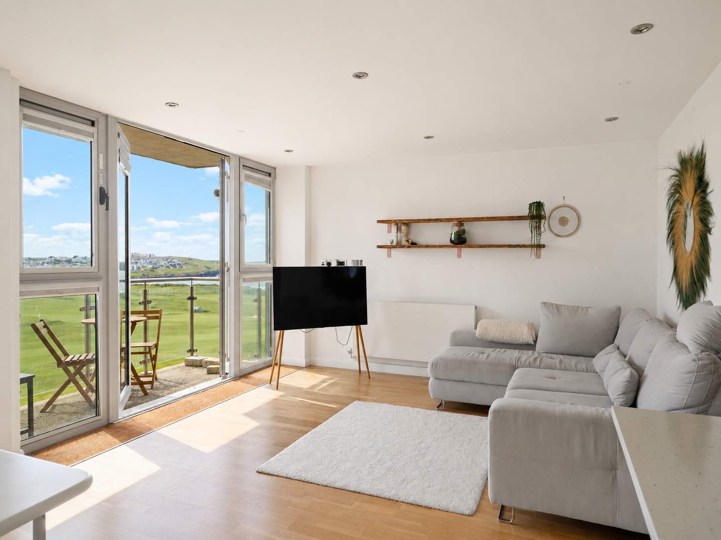 Apartment, Balcony Overlooking Fistral, Sea Views!