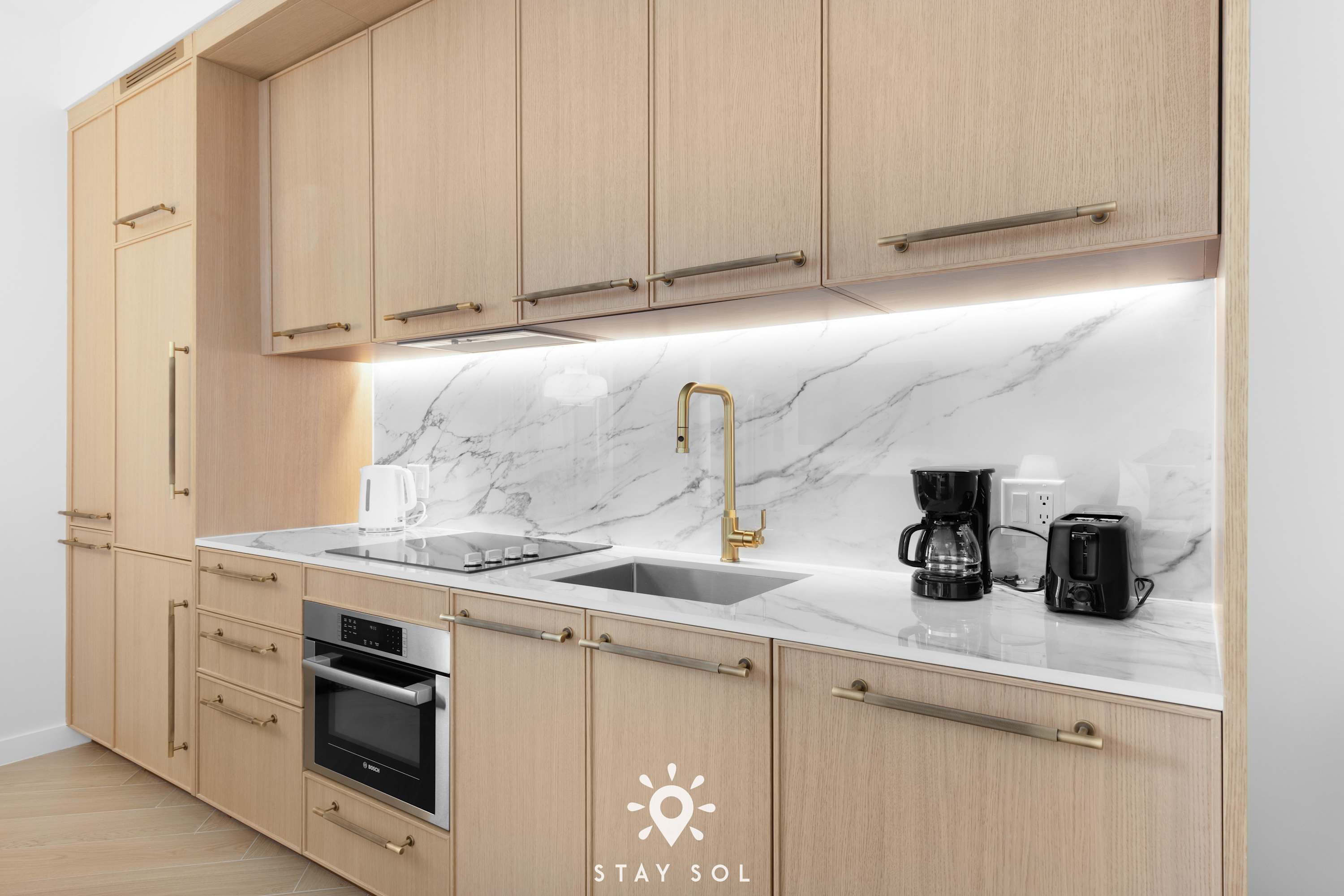  Luxury Studio with Amenities in Miami