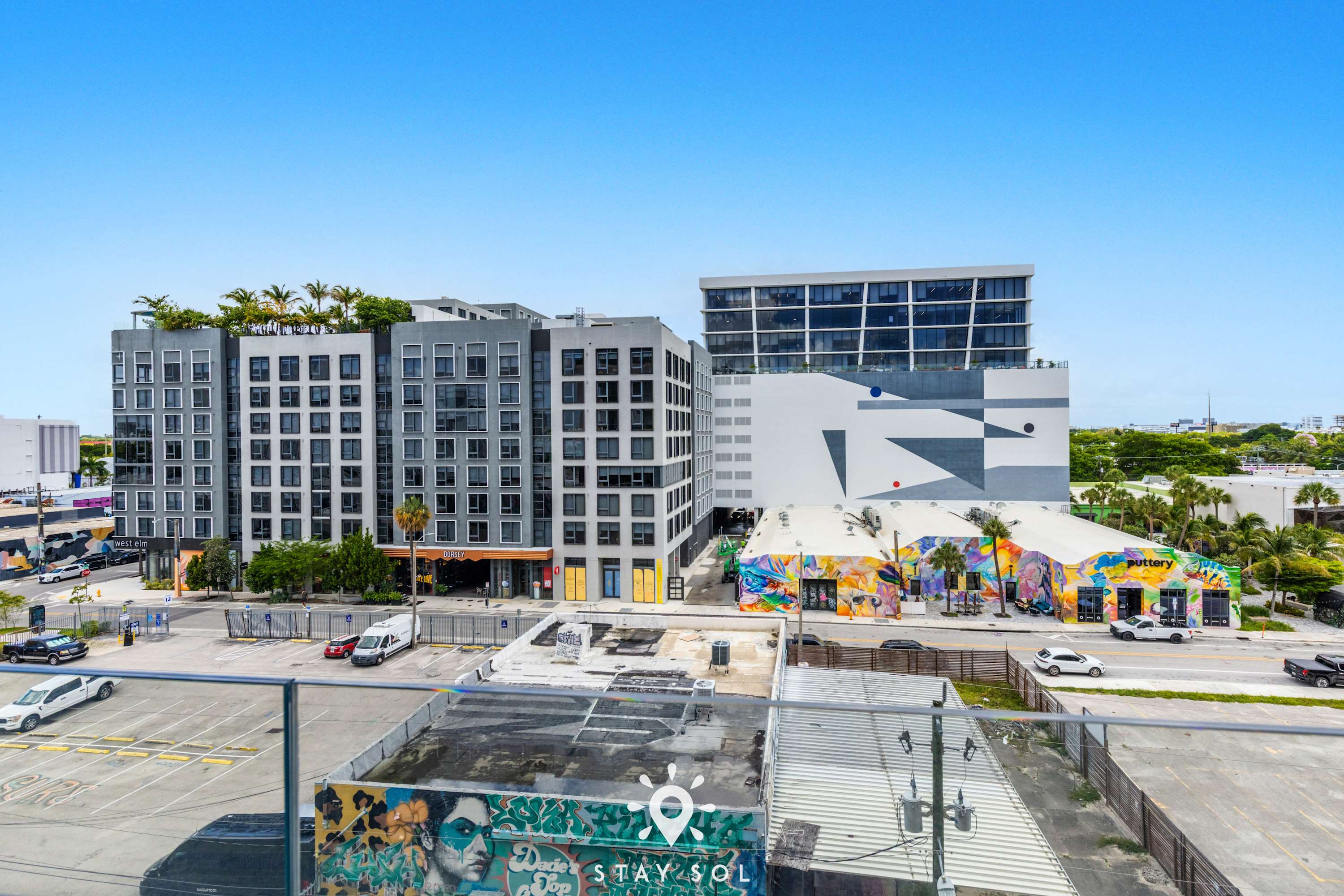  Luxury Studio with Amenities in Miami