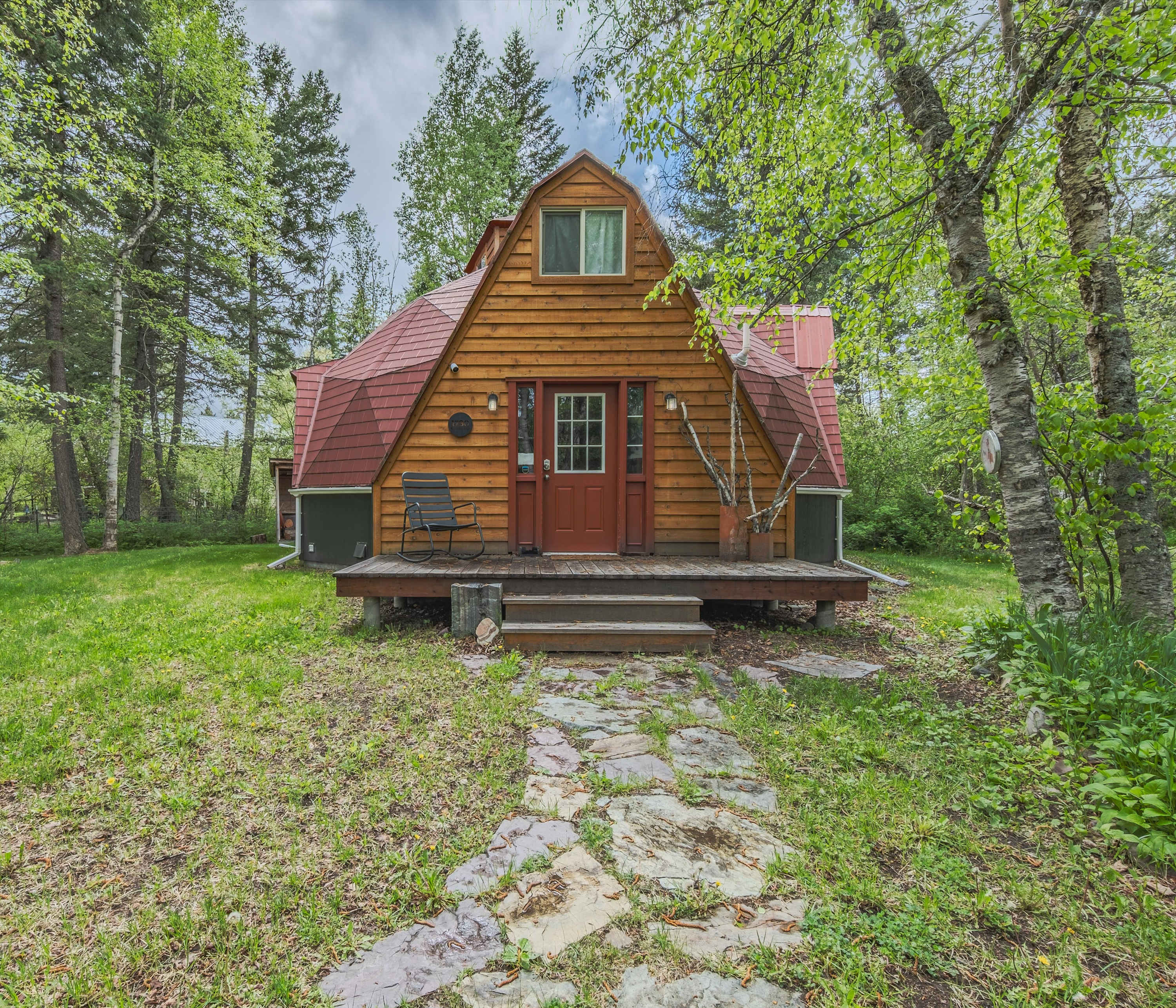 Getaway to Glacier - cozy, quiet, and surrounded by nature