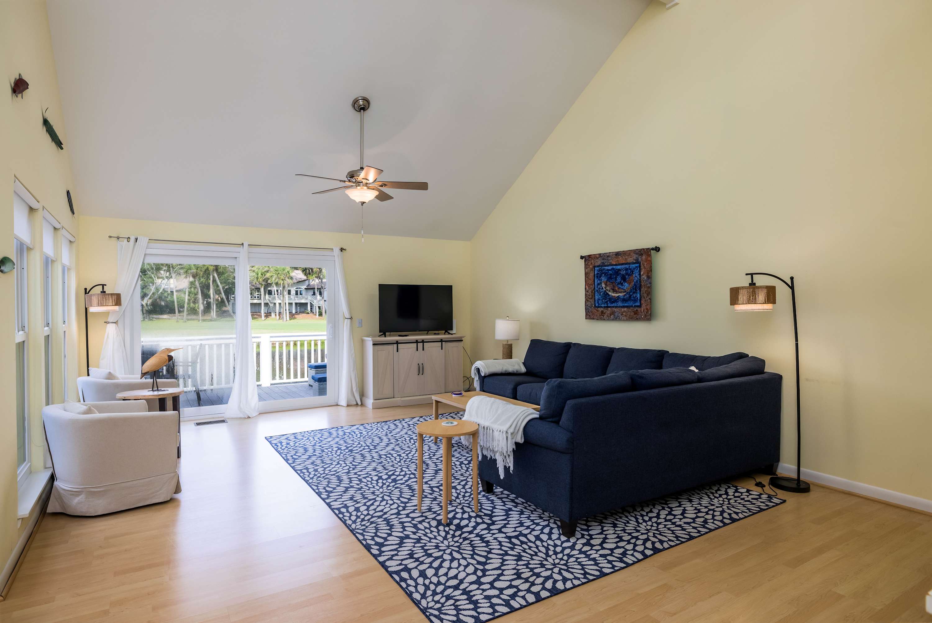 Open concept living room and dining room