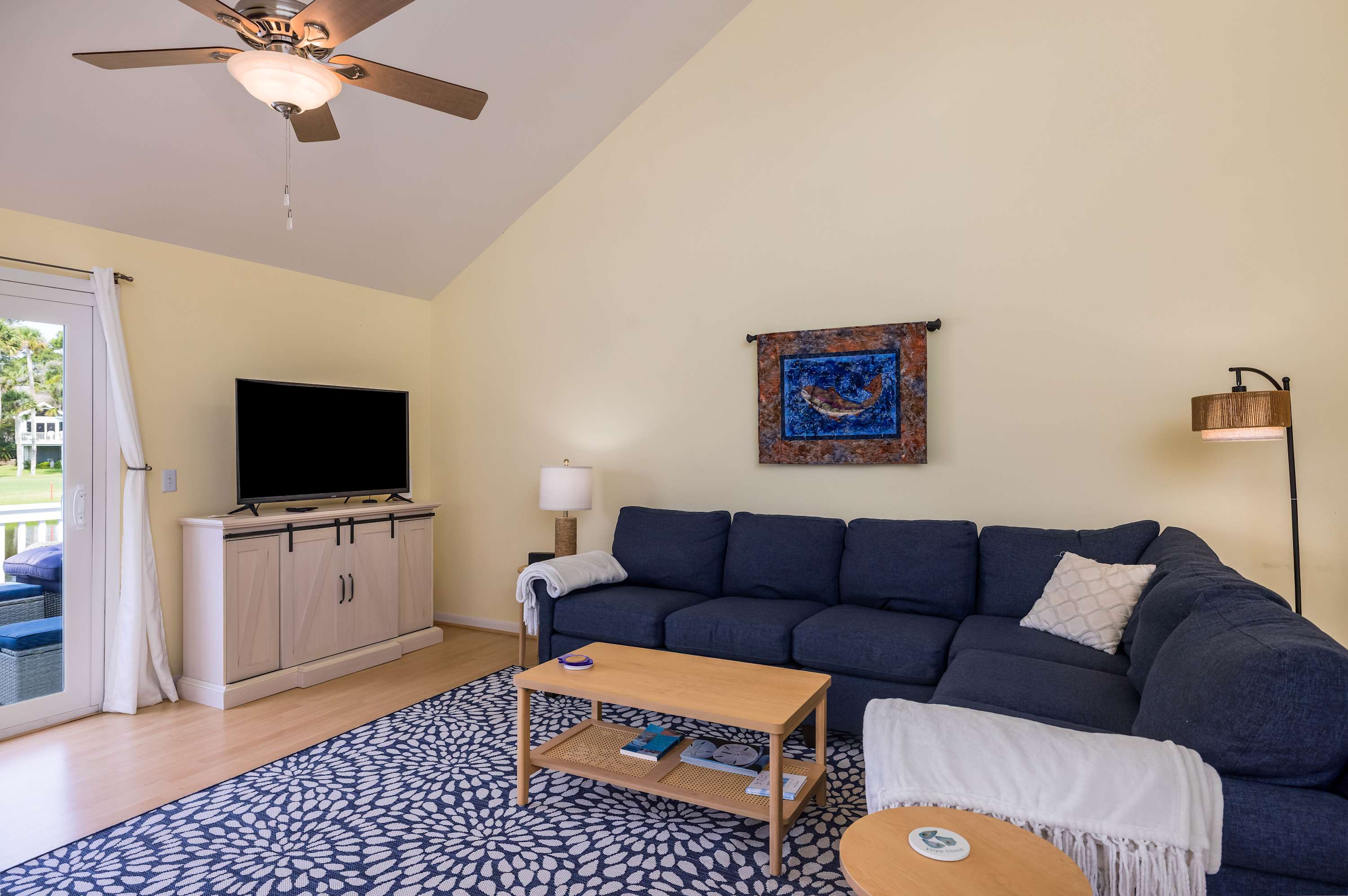 Open concept living room and dining room