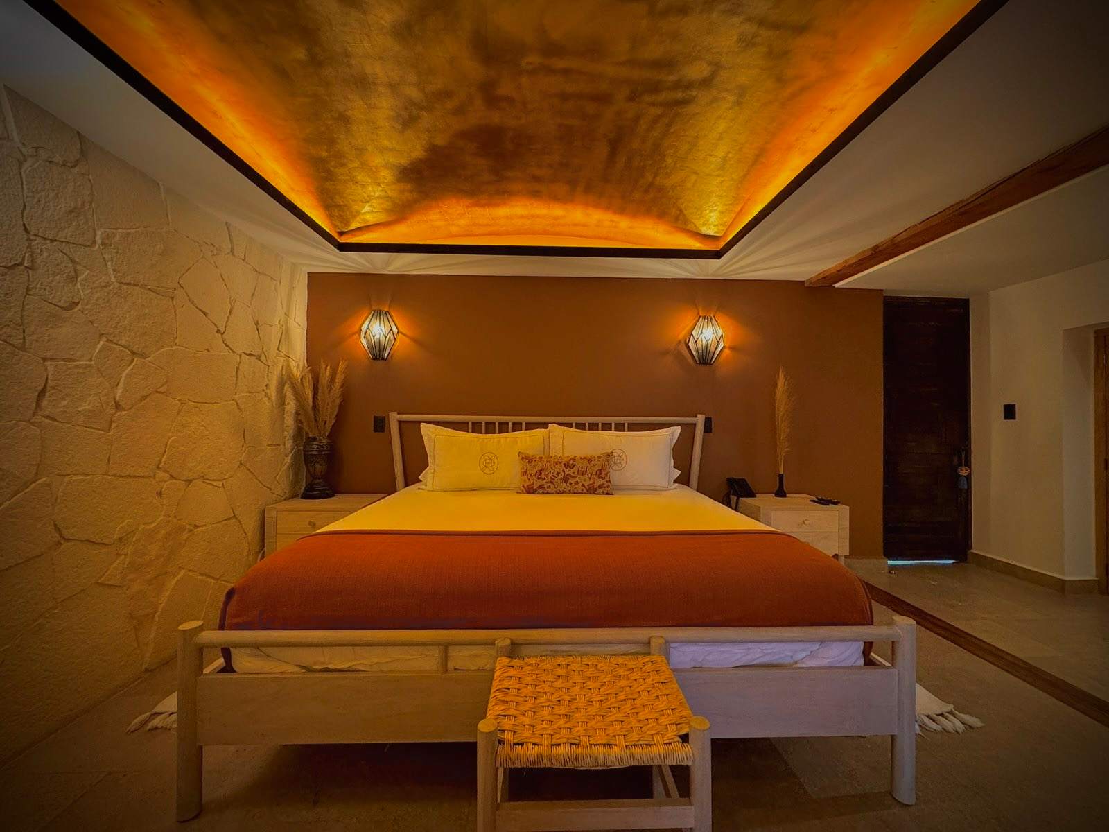 Casa Laja Hotel - Designer King Suite
