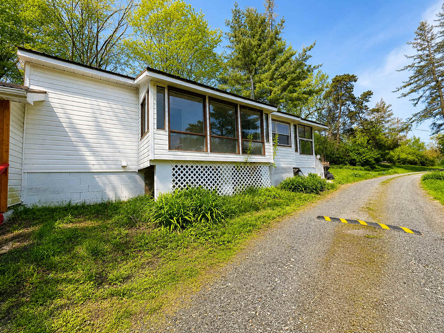 #01 Marmora 2-bdr cottage