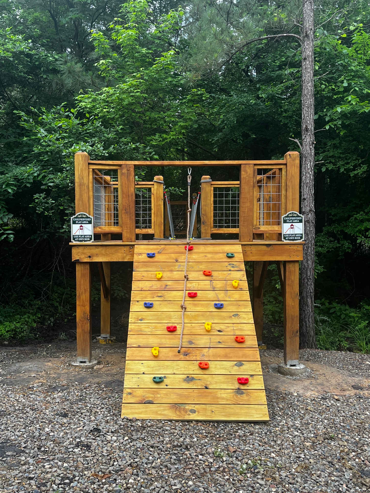 New! Hang Loose! Hot Tub, Firepit, Arcade, Playset