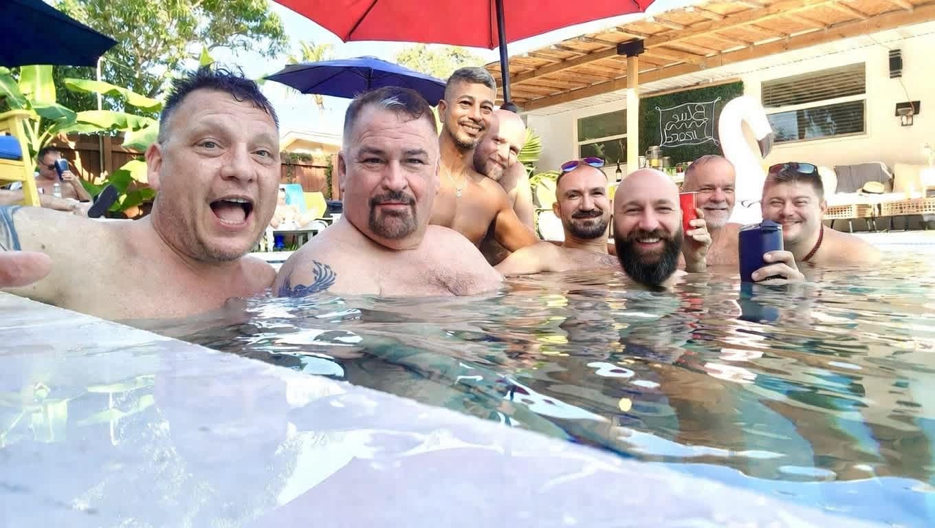 Men Only Nude Optional | Heated Pool & Spa | Pastel Room at BlueLizard