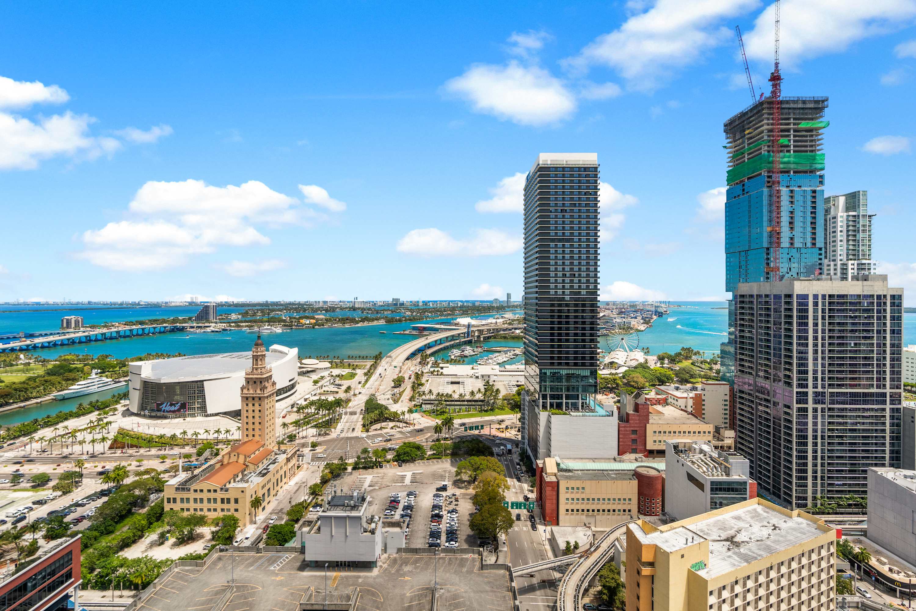 Miami Studio | Rooftop Pool | FIFA Fan Fest 10 Min