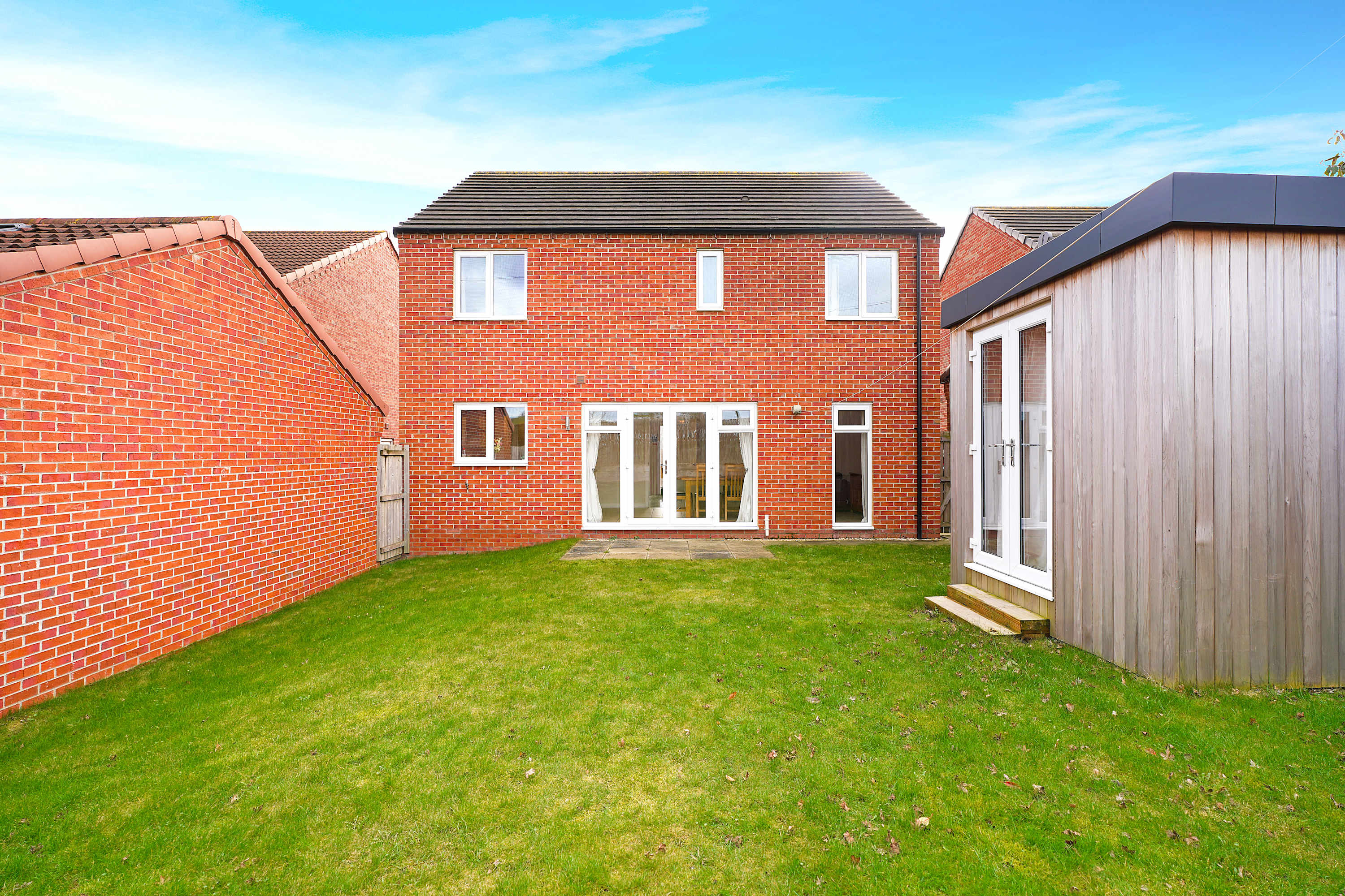 Folly Lodge | Peaceful Family Retreat with Scenic Views & Modern Comforts in 12 Folly Way S71 2SP - Property image 56 - VivreStays