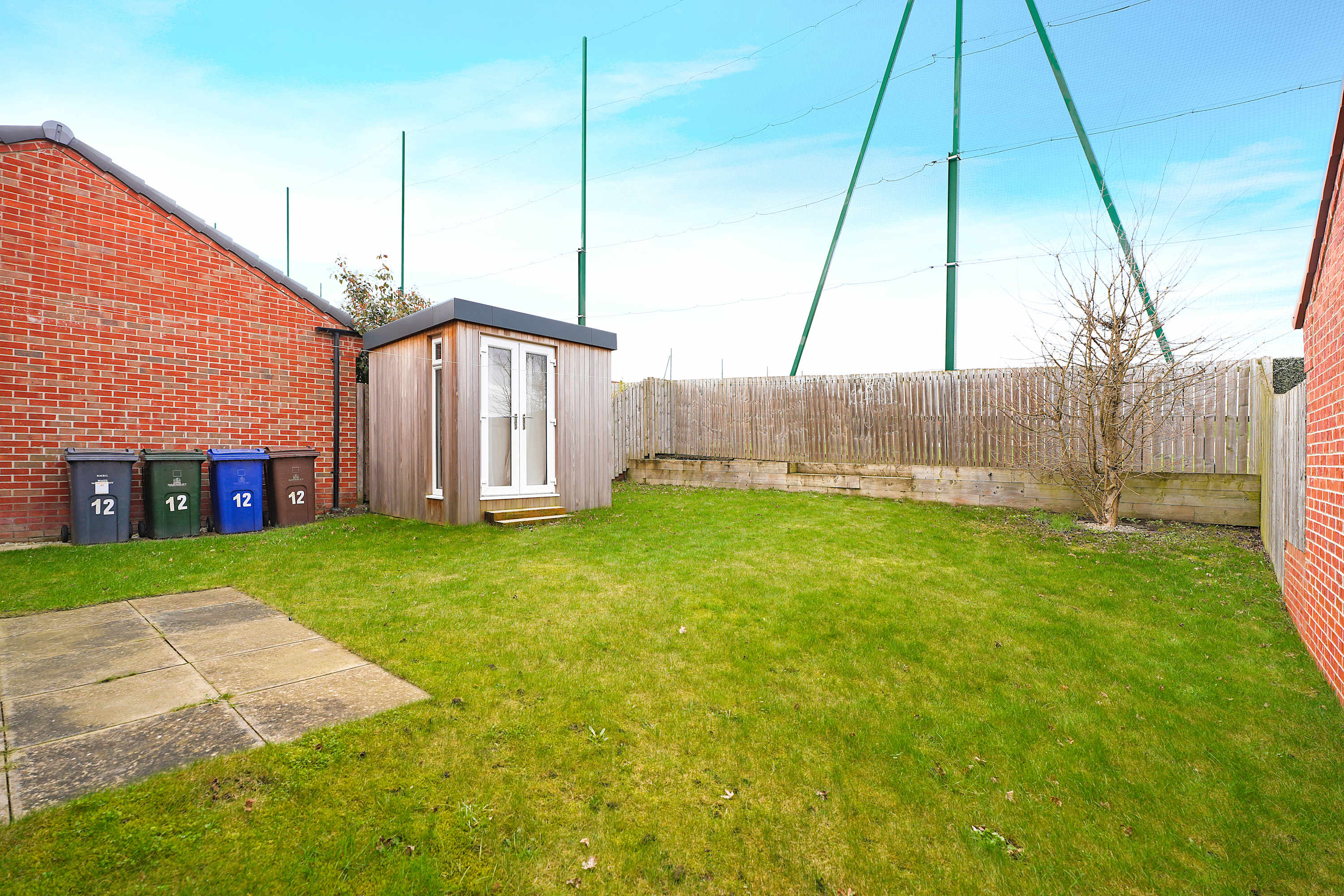 Folly Lodge | Peaceful Family Retreat with Scenic Views & Modern Comforts in 12 Folly Way S71 2SP - Property image 58 - VivreStays