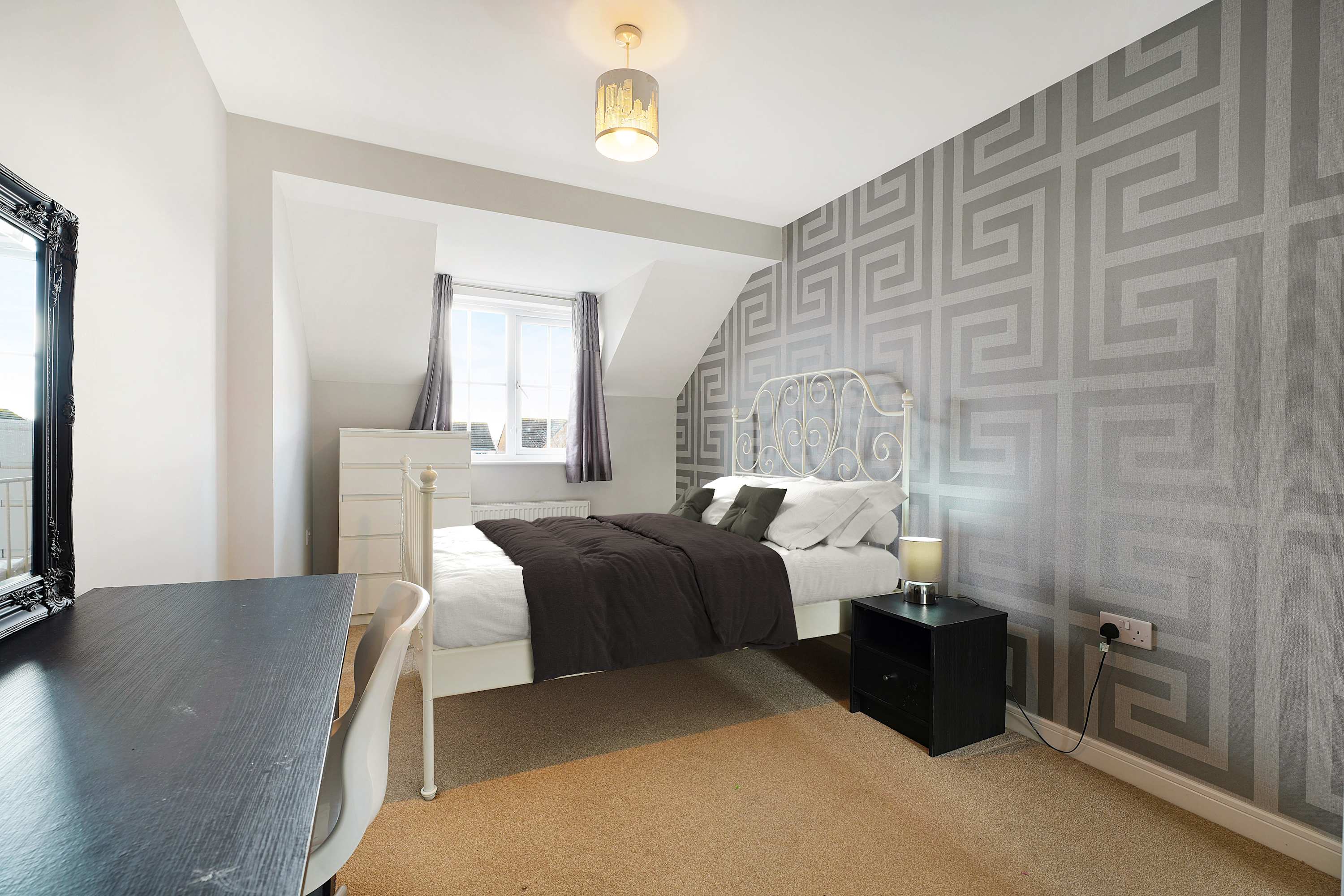 Folly Lodge | Peaceful Family Retreat with Scenic Views & Modern Comforts in 12 Folly Way S71 2SP - Property image 45 - VivreStays