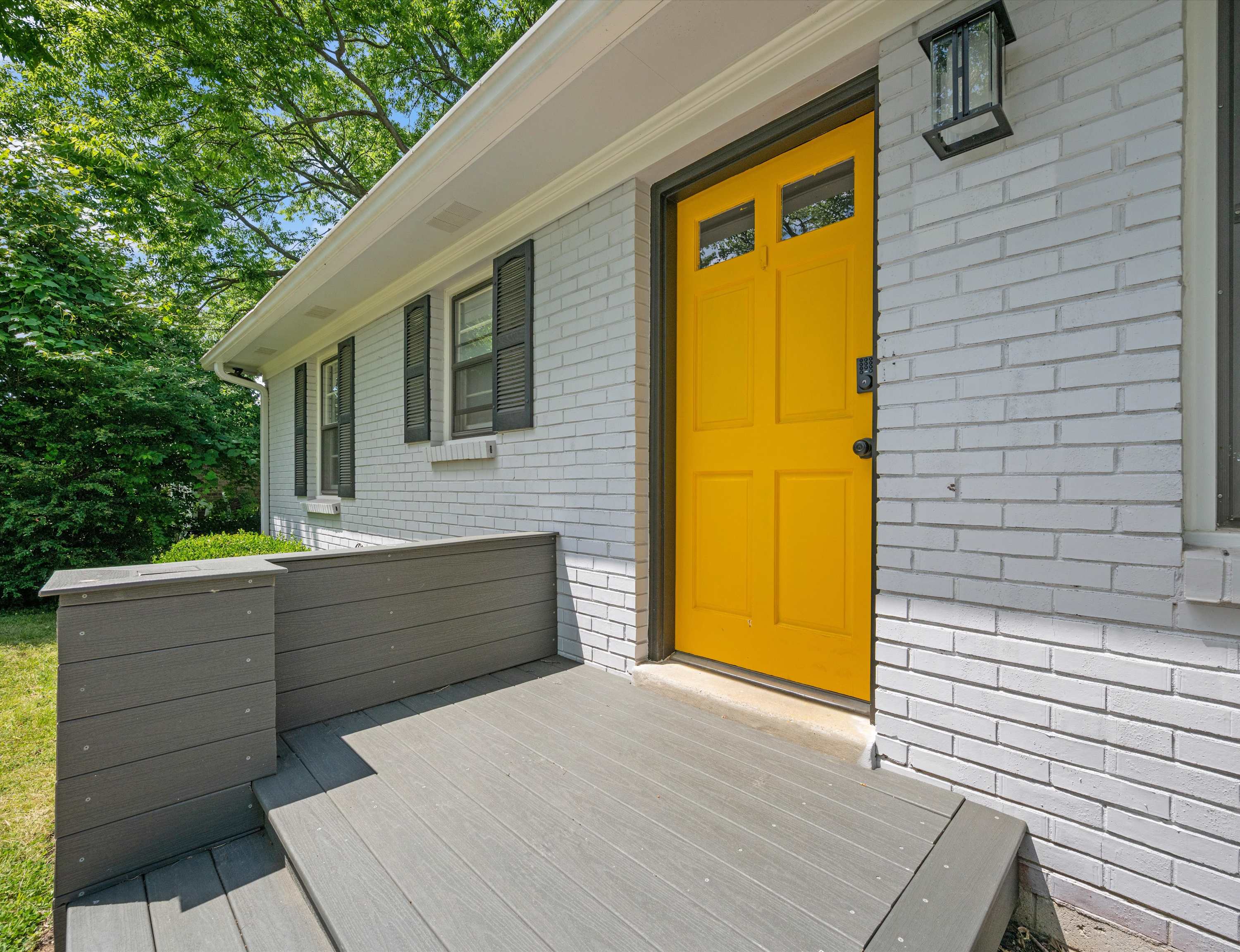 The Yellow Door Home for 8 7