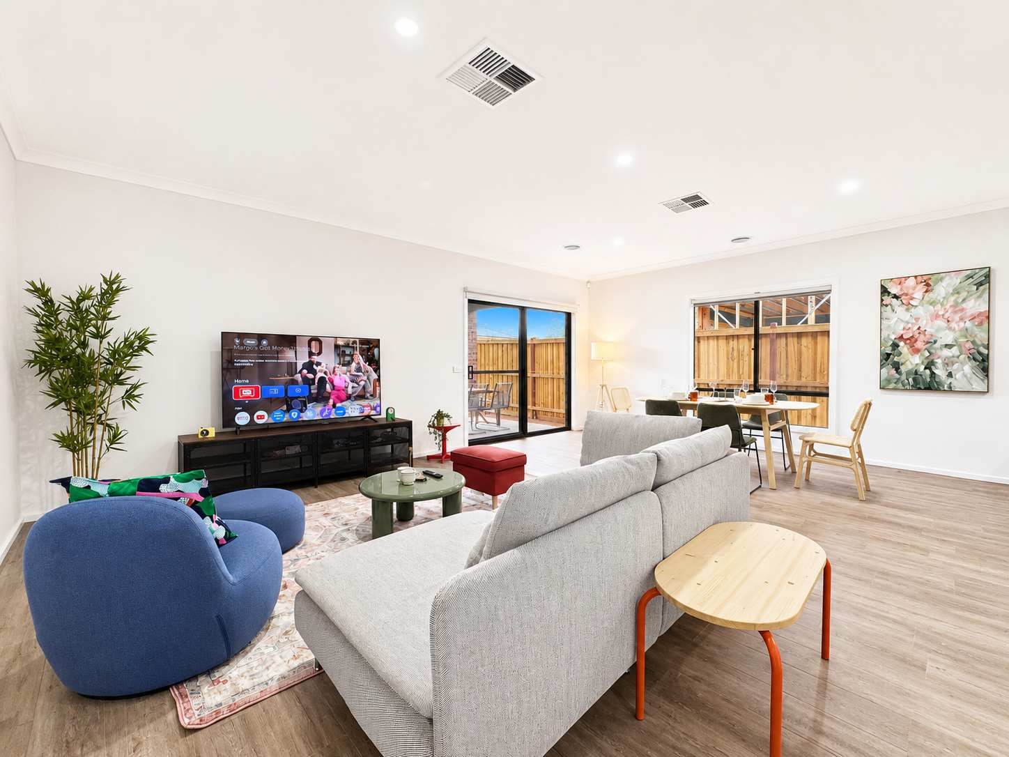 Modern 4BR Gateway to Great Ocean Rd and Geelong