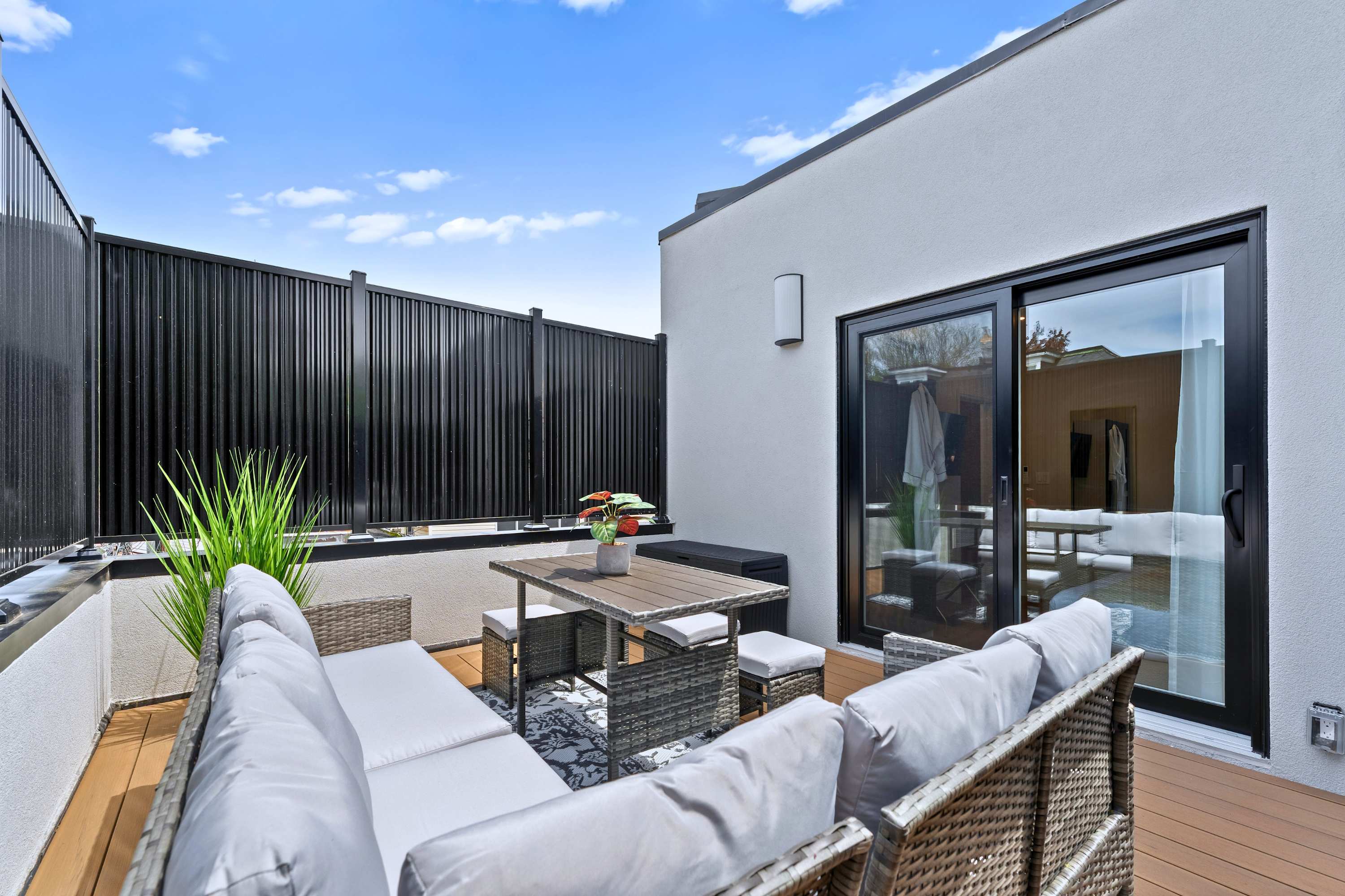 The Gerrard Match Day Group Stay w Patio 4
