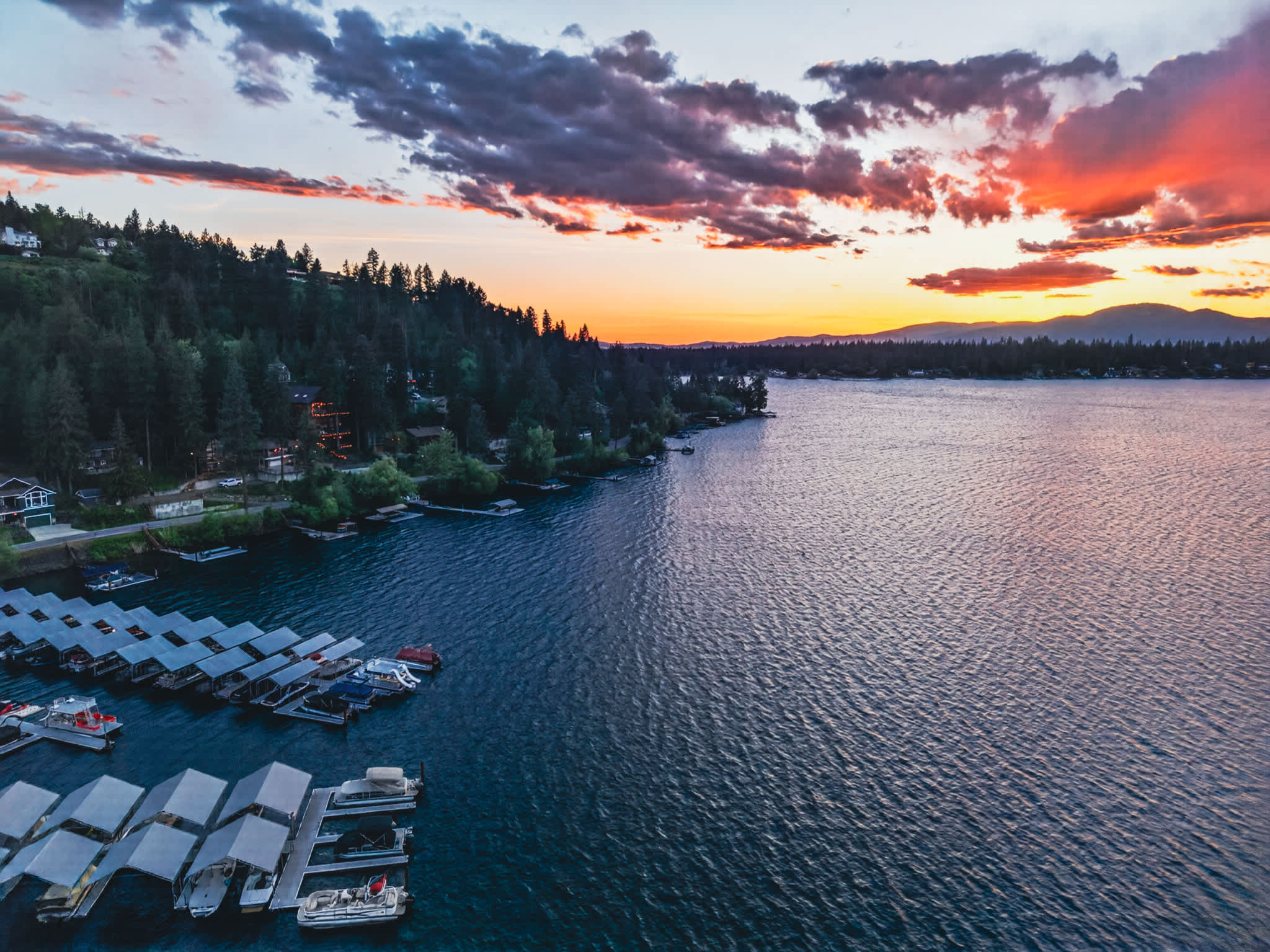 Lakefront Luxury | Dock, Hot Tub & Entertainment 3