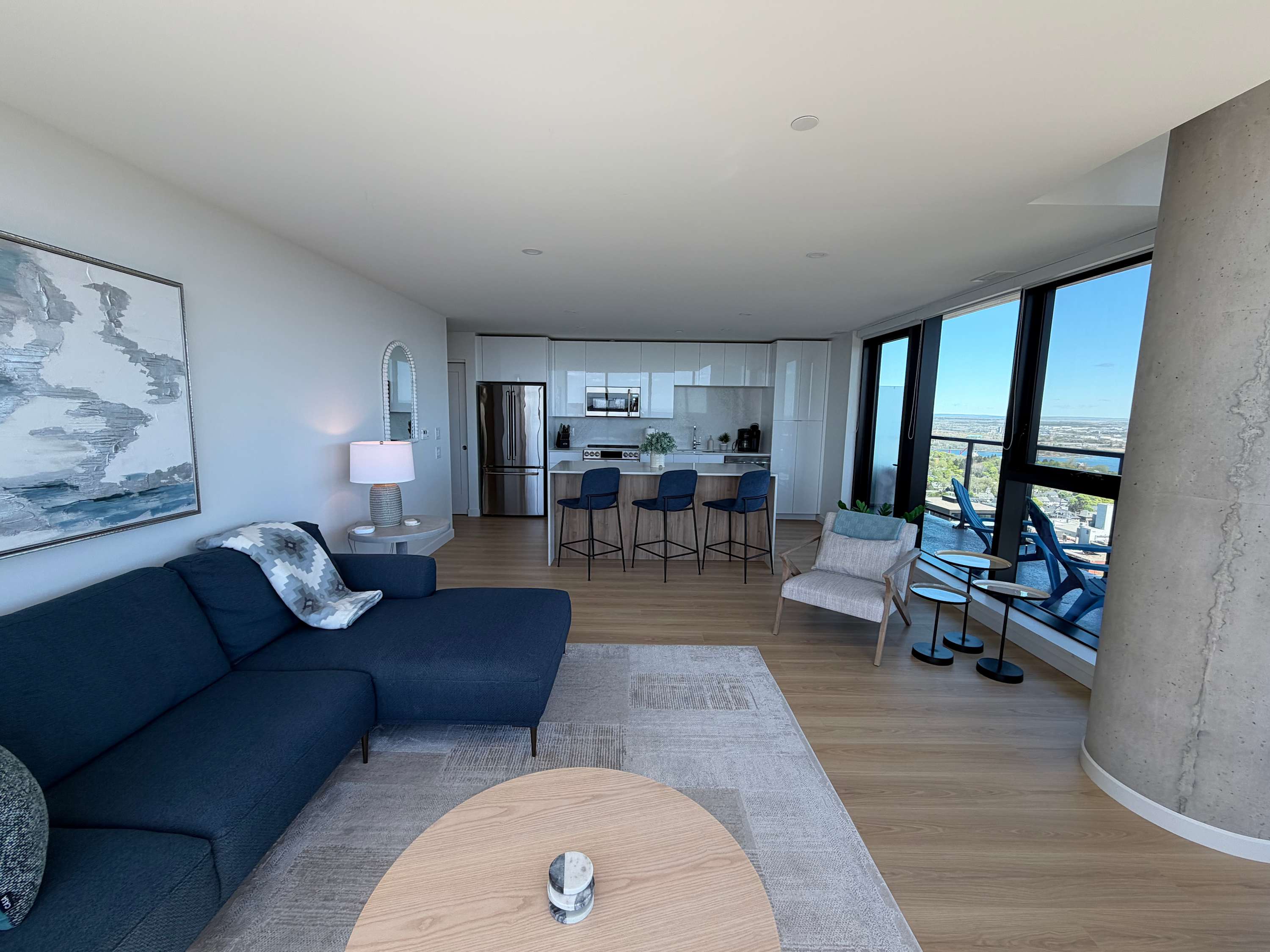 Luxury 2BR 2BA Penthouse with panoramic water view