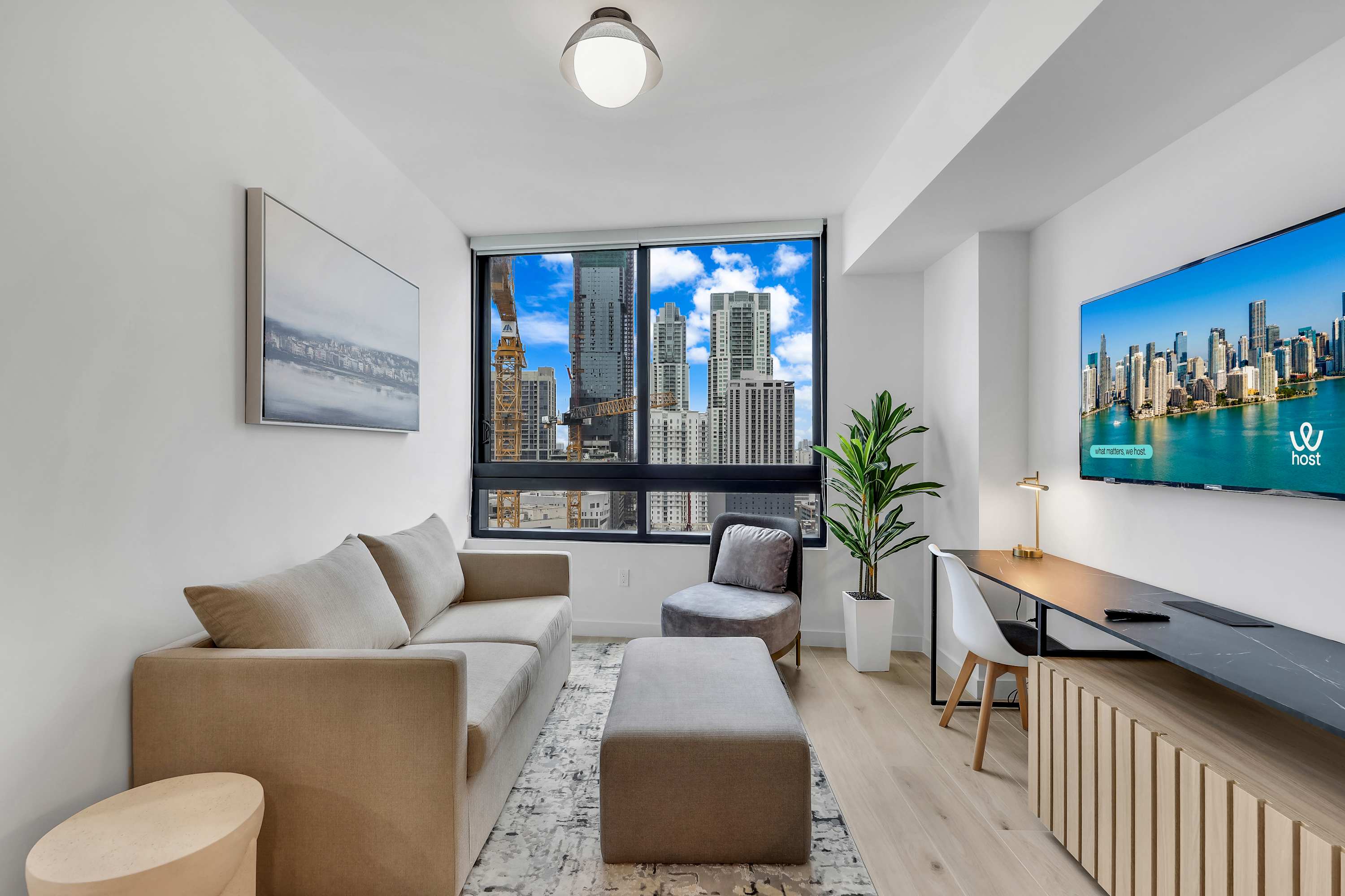 City View Condo - Steps from Bayfront Park