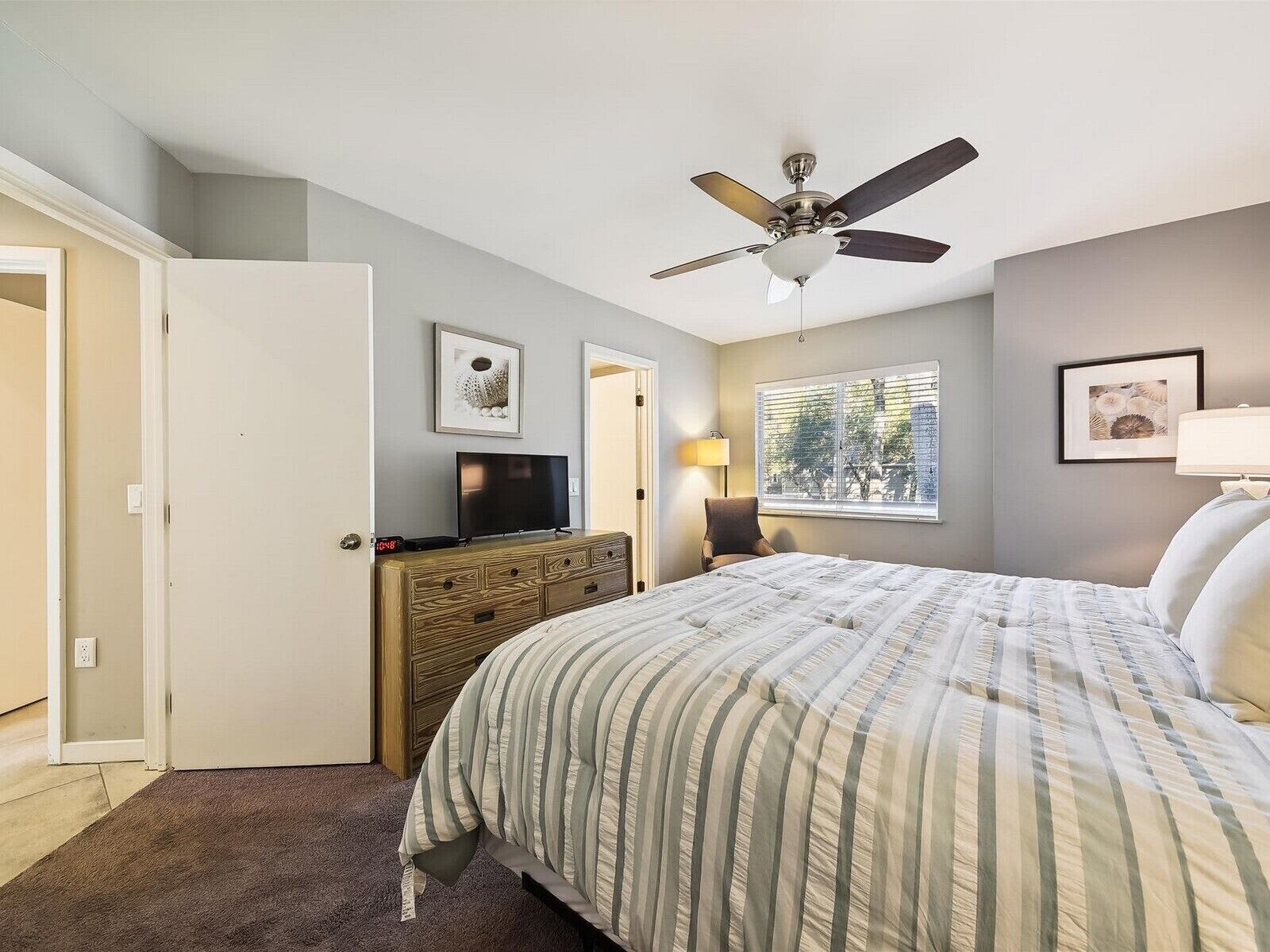 705 Barrington Park | Photo 15