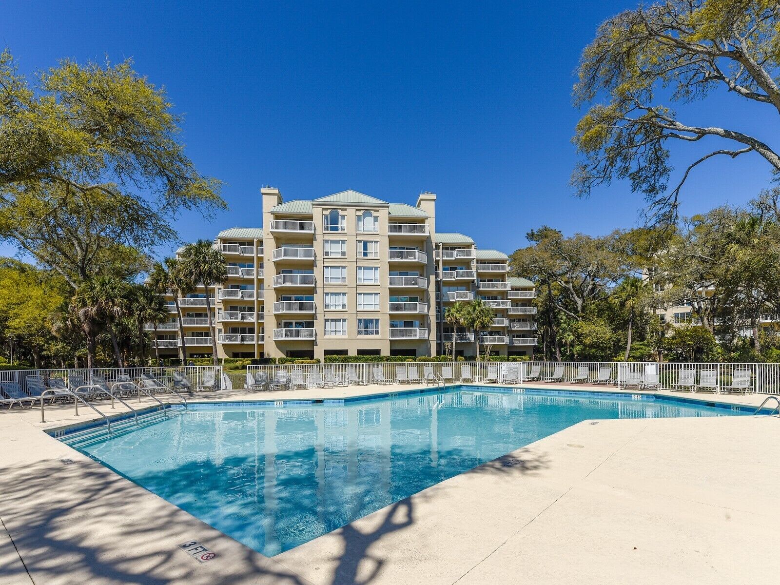 705 Barrington Park | Photo 24