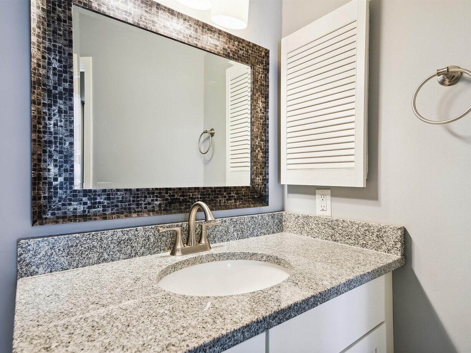 705 Barrington Park | Photo 19