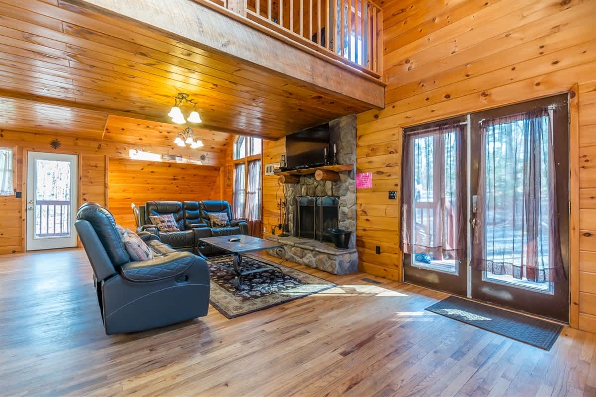UNFORGETTABLE | PET FRIENDLY | HOT TUB