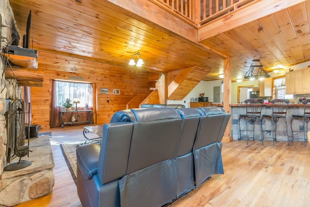 UNFORGETTABLE | PET FRIENDLY | HOT TUB