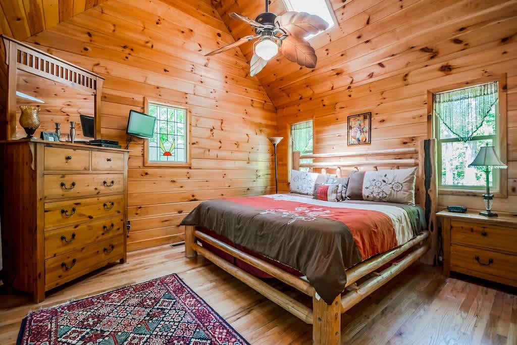 UNFORGETTABLE | PET FRIENDLY | HOT TUB