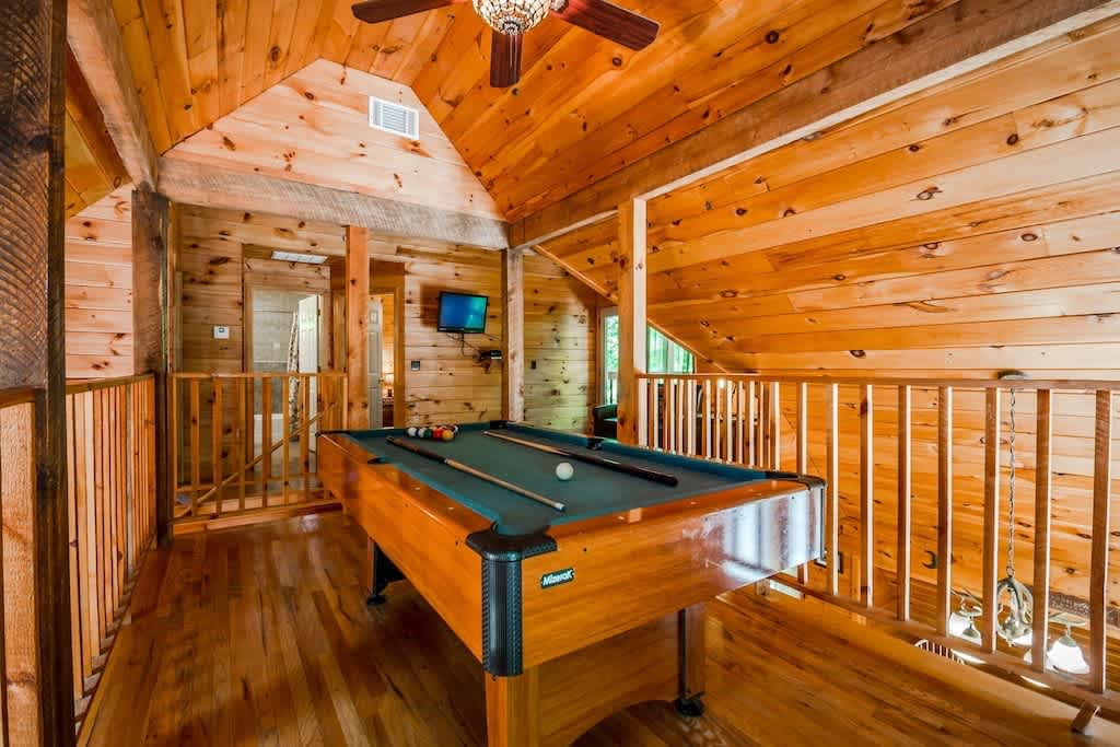 UNFORGETTABLE | PET FRIENDLY | HOT TUB