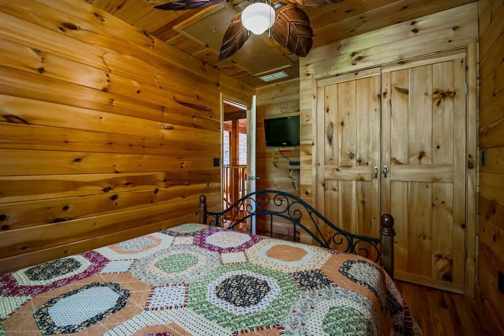 UNFORGETTABLE | PET FRIENDLY | HOT TUB