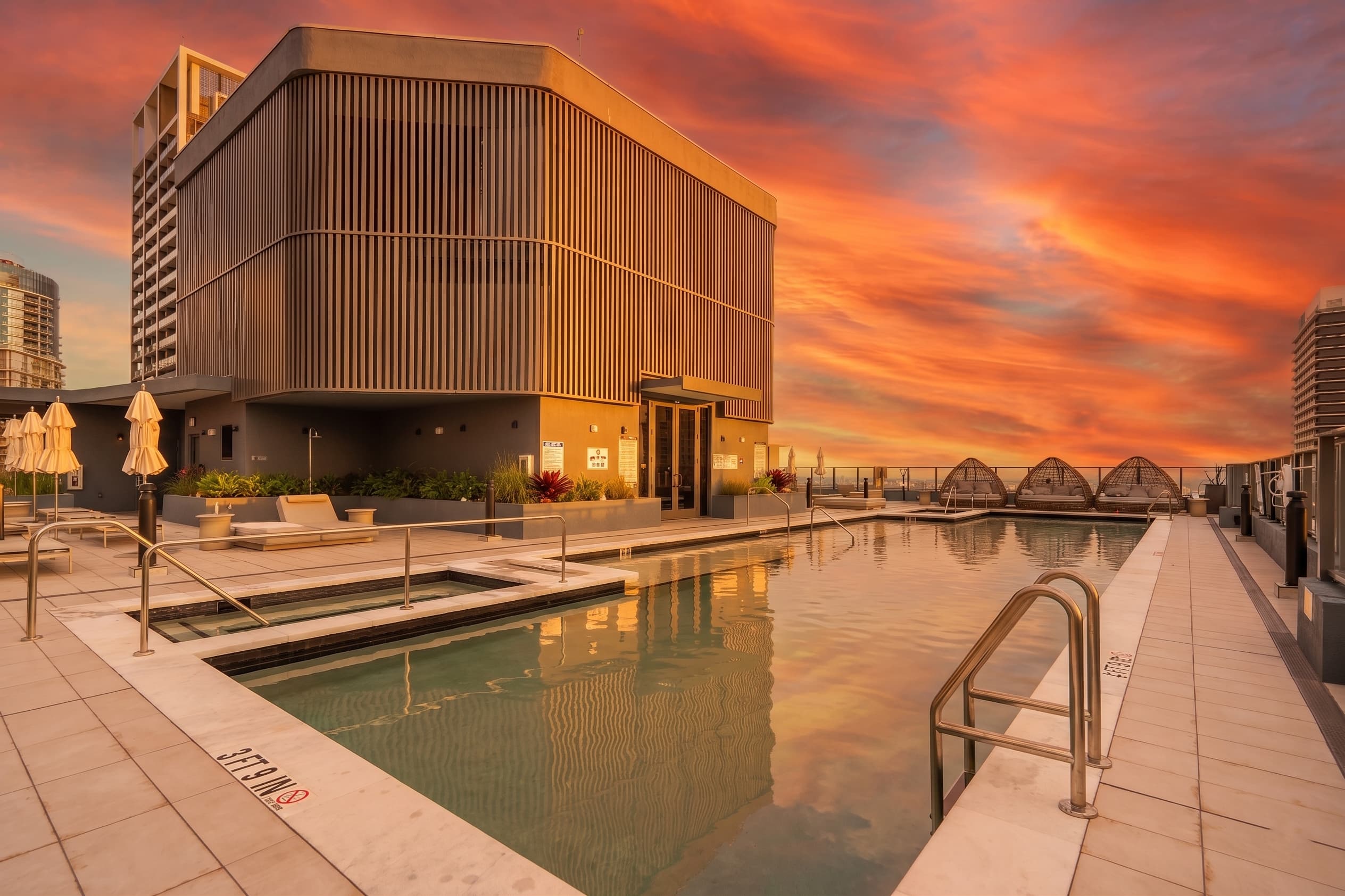 Sleek 1BR | Pool / Cinema | FIFA Fan Fest Walk